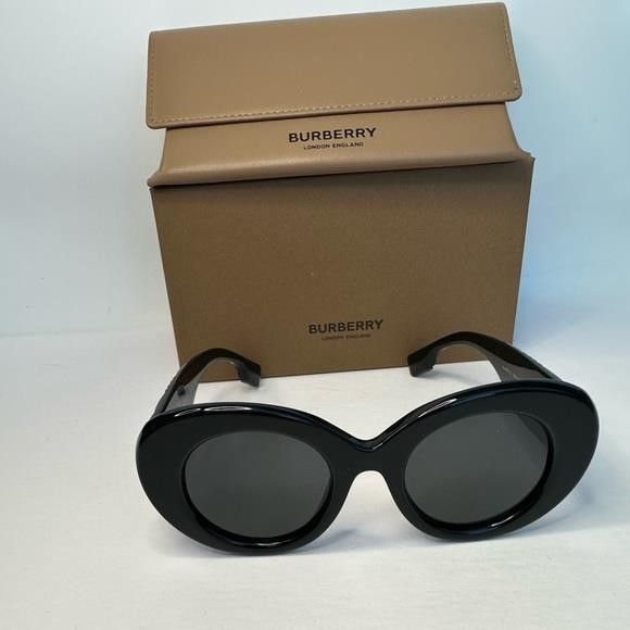 Burberry New - Burberry Women's Sunglasses MARGOT BE4370U 49","descri Size ONE SIZE - 12 Thumbnail