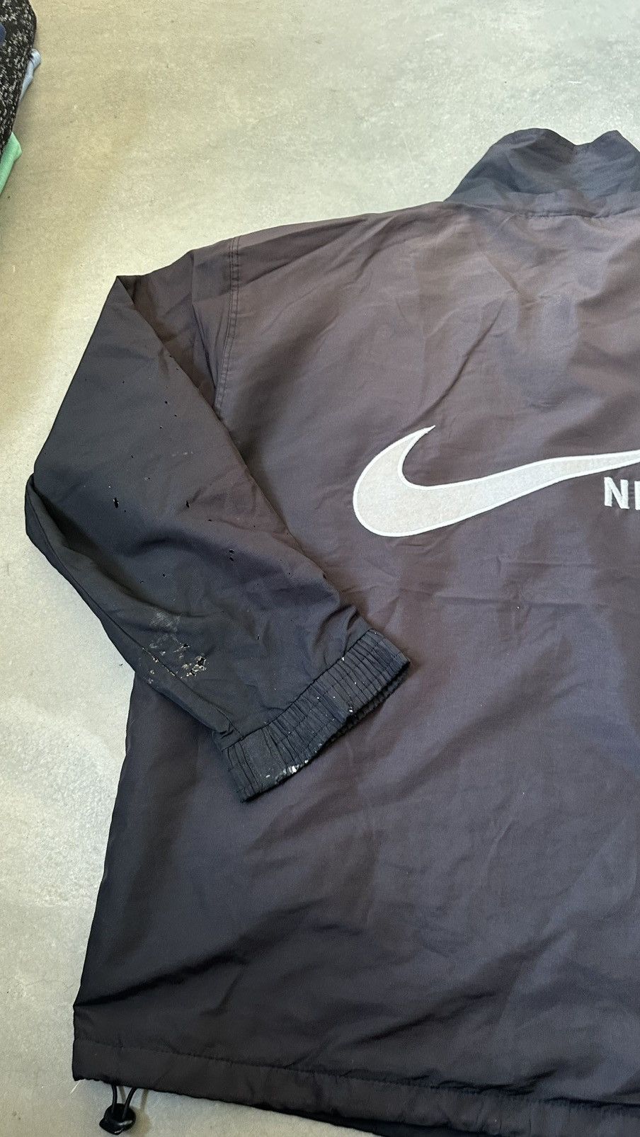 Nike VINTAGE NIKE DISTRESSED SWEATER Size US L / EU 52-54 / 3 - 14 Thumbnail