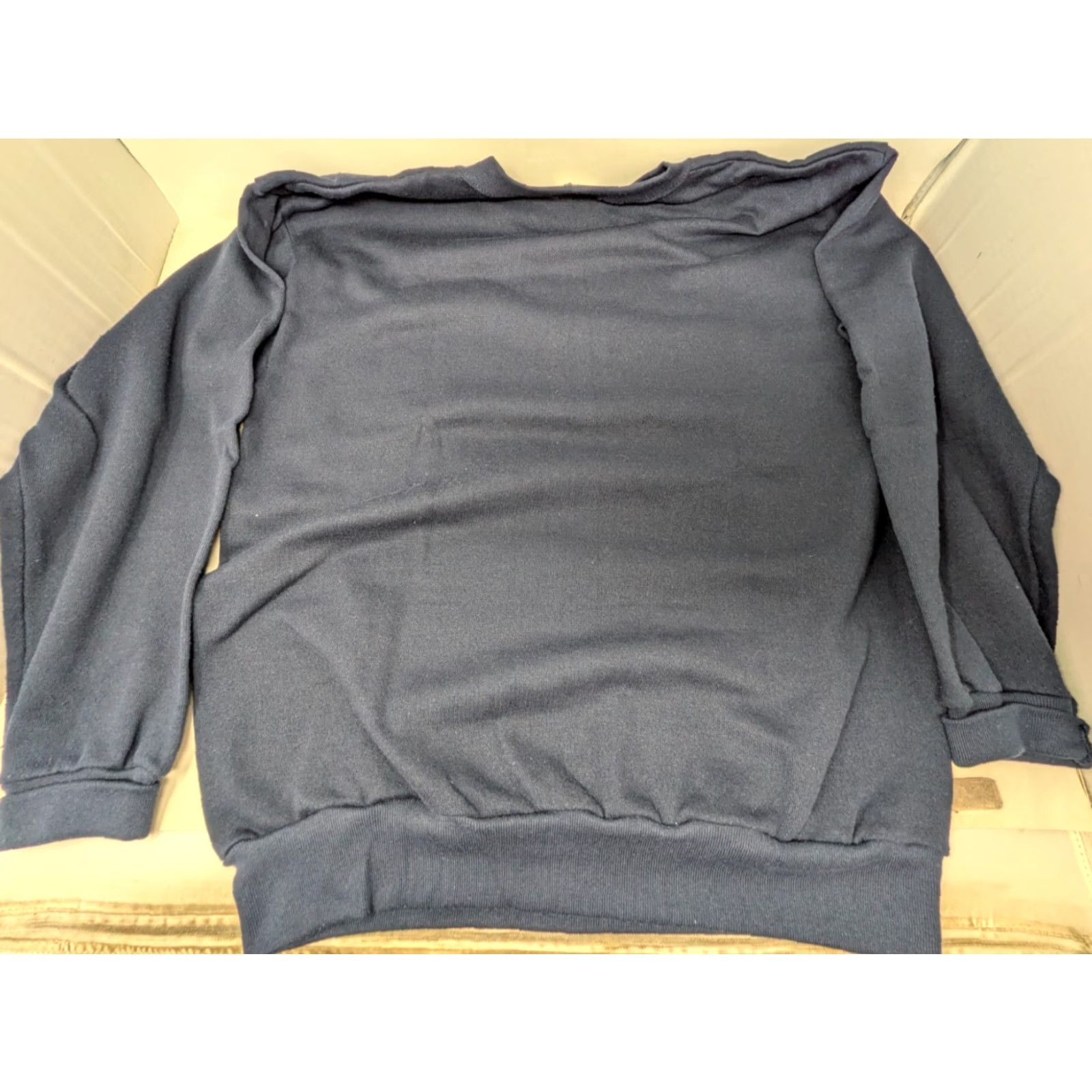 Vintage VINTAGE LSJ Sportswear Sweatshirt Crew Neck L Wisconsin Cotton Grove Navy Blue Graphic Print Pullover Unisex Adults Boys Girls Mens Womens Size US L / EU 52-54 / 3 - 5 Thumbnail