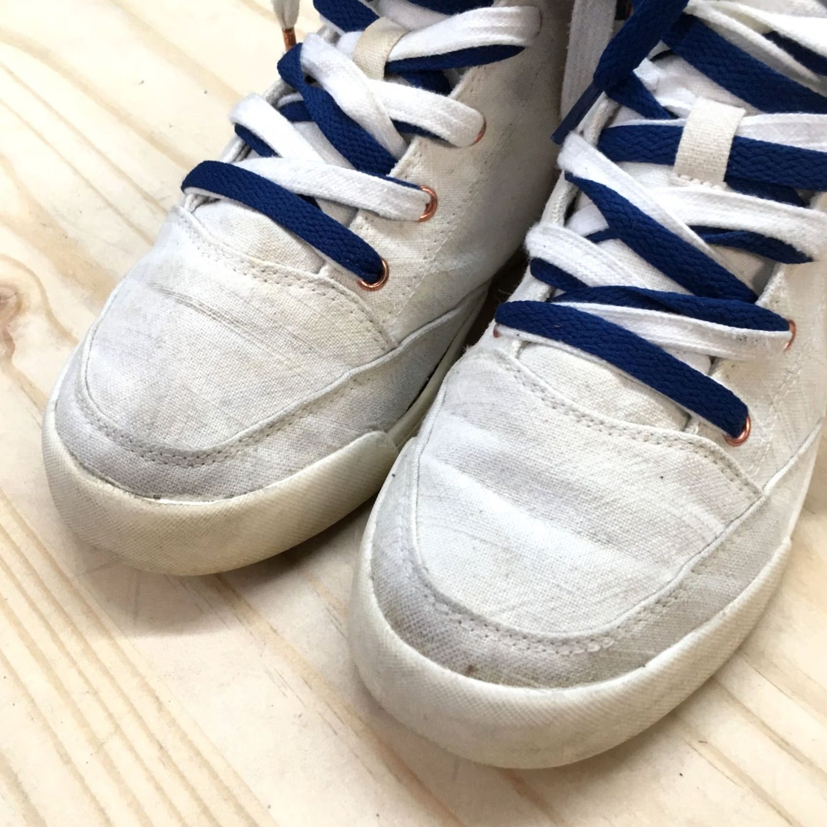Vintage ROXY Camy U High Top Lace Up Sneakers White Fabric Womens 8 Shoe Sneakers Casual Walking ARJS600494 Size M / US 6-8 / IT 42-44 - 4 Thumbnail