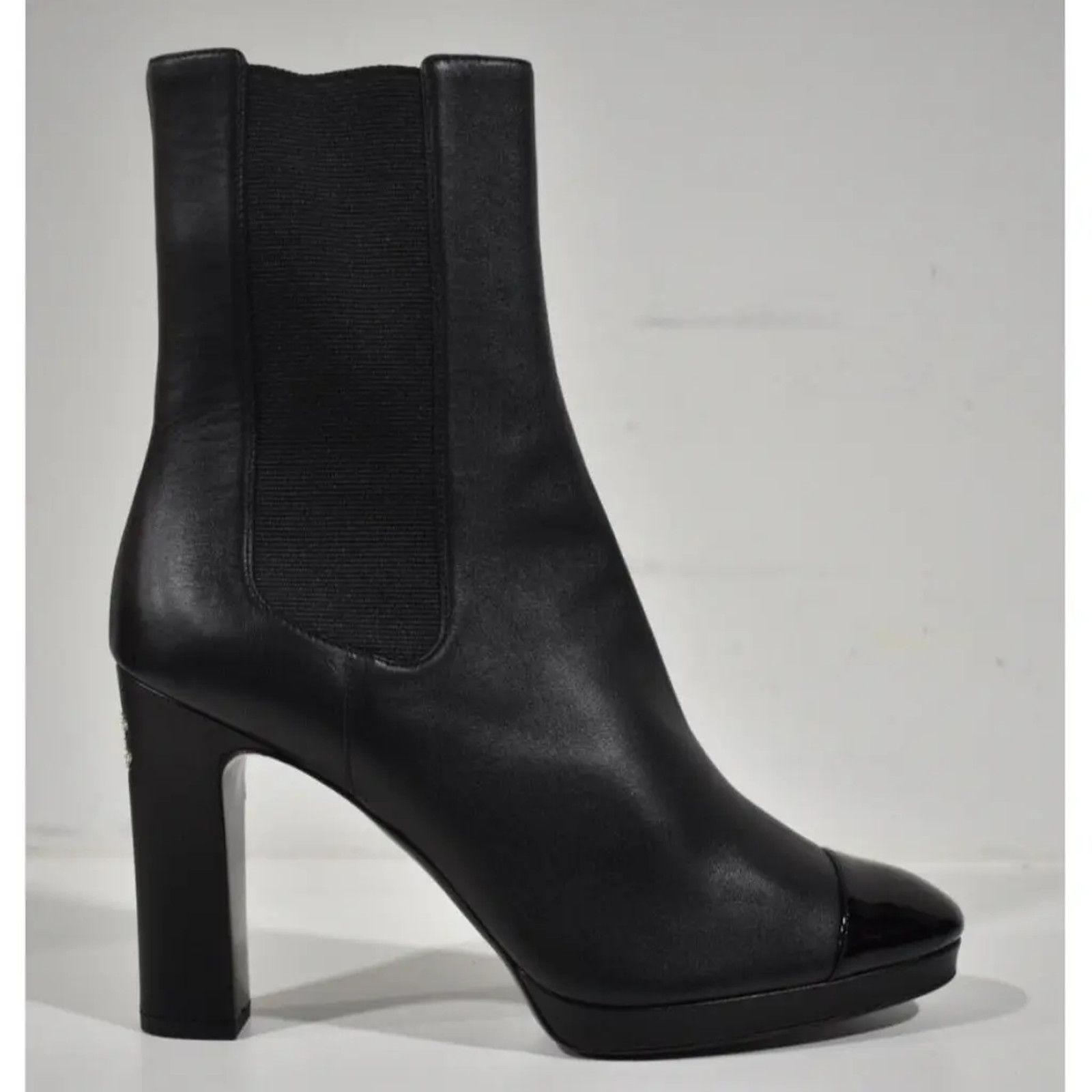 Chanel Chanel 20A Black Lambskin Leather Patent Pearl CC Ankle Size US 11.5 / IT 41.5 - 1 Thumbnail