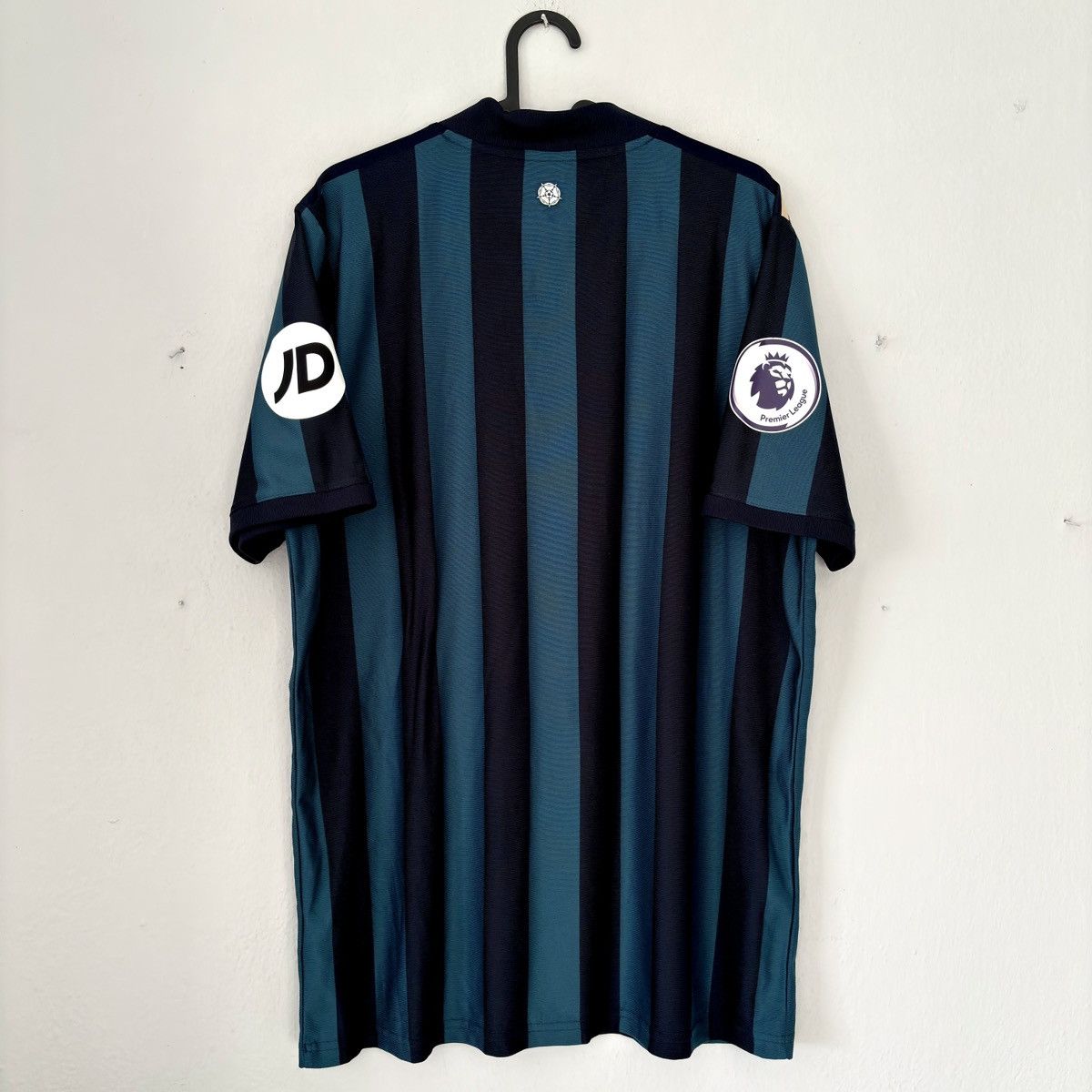 Adidas 2020 2021 Leeds United Adidas Away Kit Soccer Jersey Shirt Size US L / EU 52-54 / 3 - 6 Thumbnail