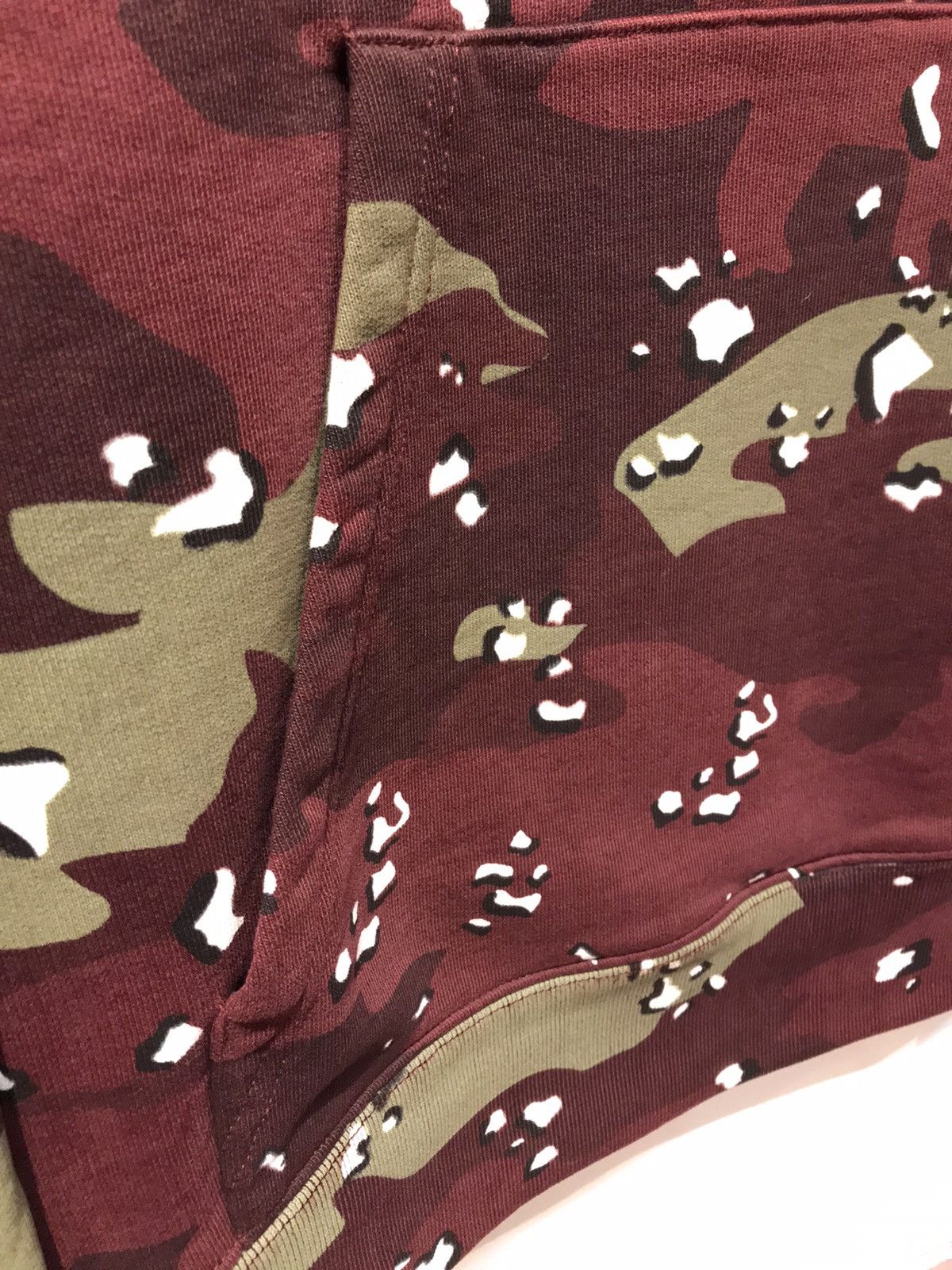 Maison Kitsune Maison kitsune red fox camo japan Paris streetwear designer Size US M / EU 48-50 / 2 - 10 Thumbnail