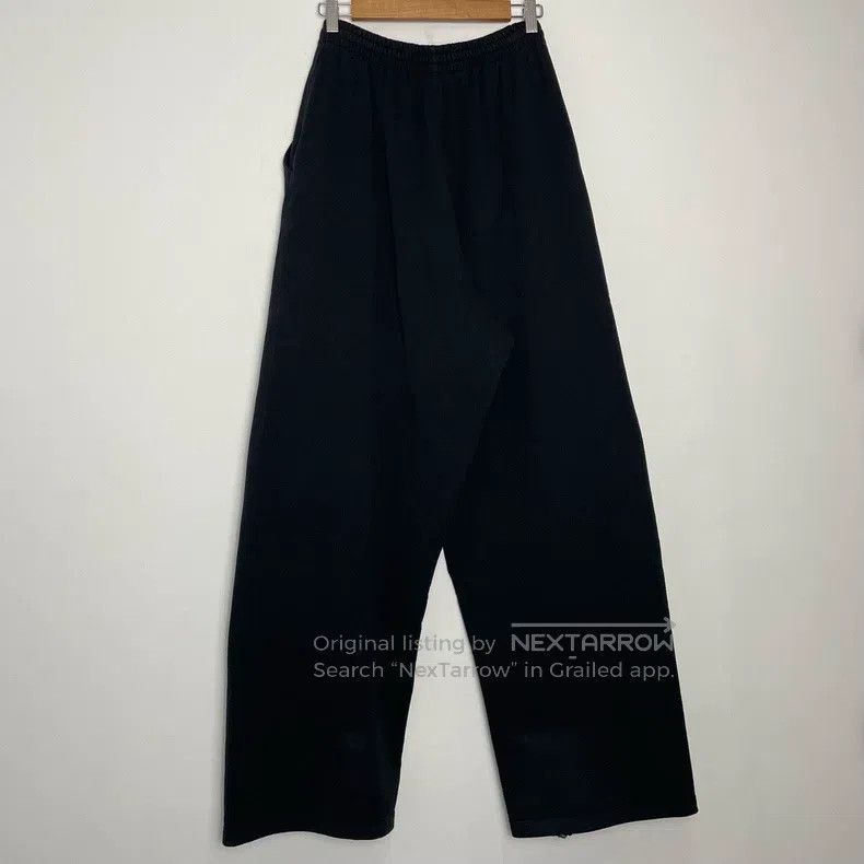 Balenciaga Balenciaga size S Tape Casual Elastic Wide Leg Knit Baggy Size US 27 - 2 Thumbnail