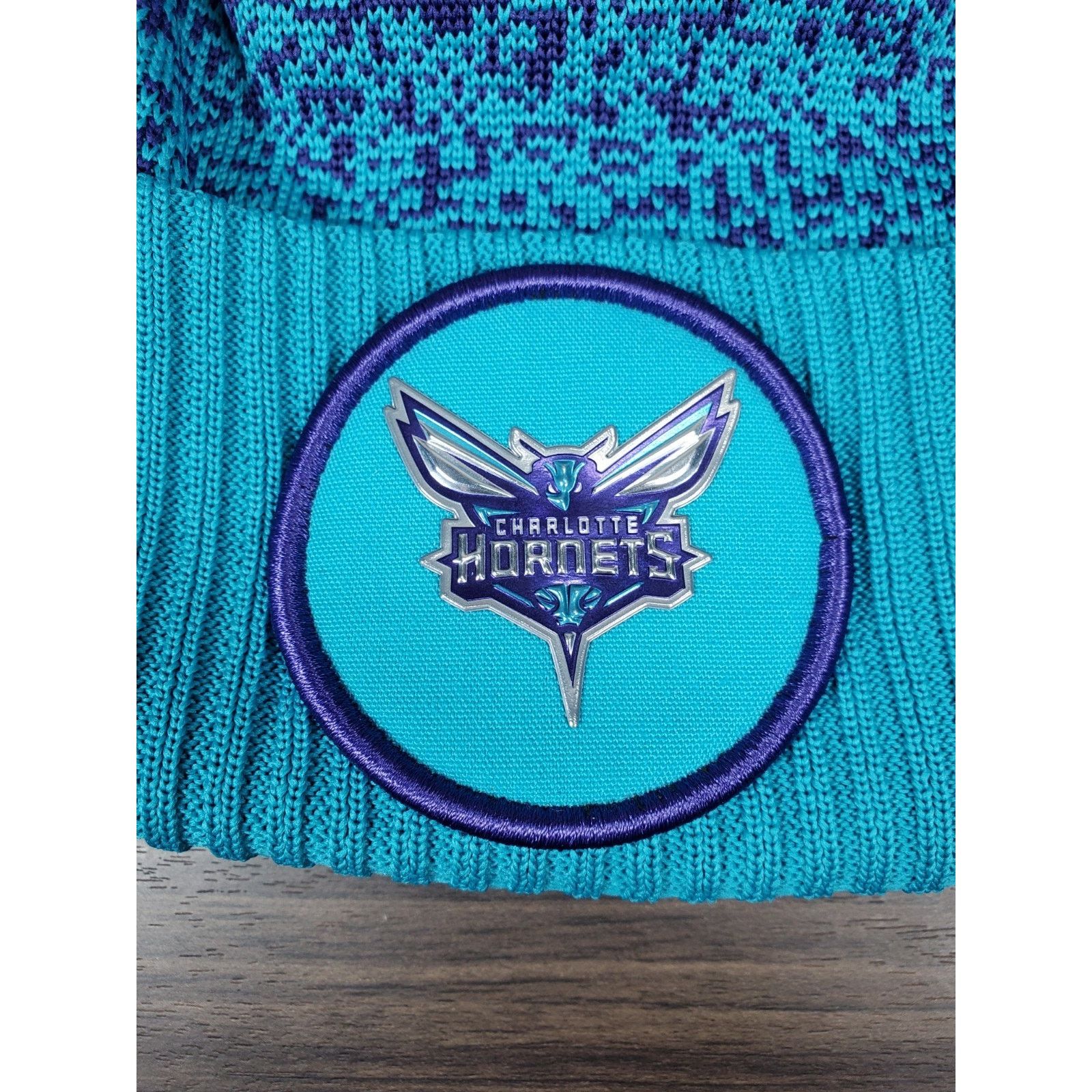 NBA × New Era Charlotte Hornets Winter Beanie Pom Hat Knit Cap NBA Teal Size ONE SIZE - 2 Thumbnail