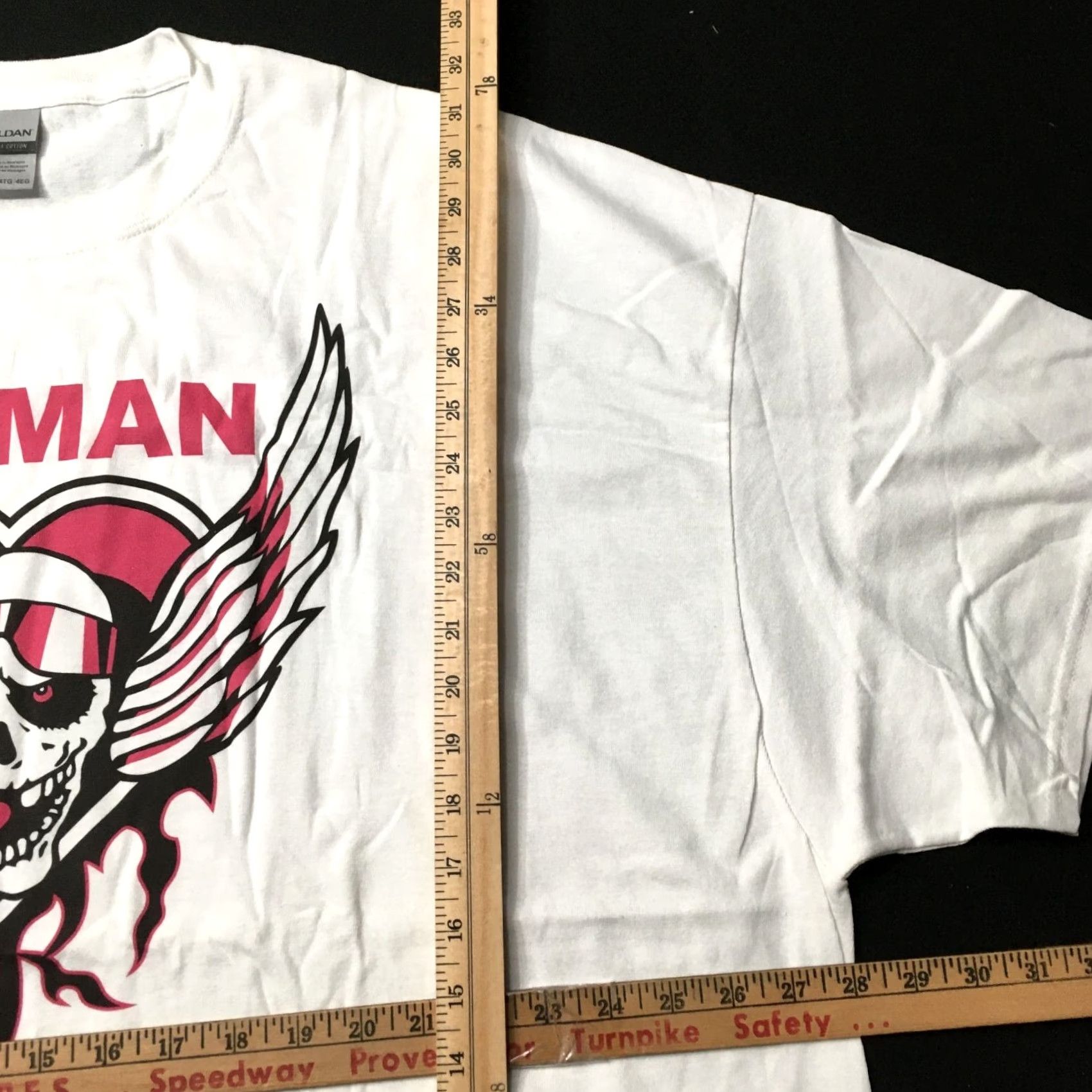 Gildan VINTAGE Y2K Bret Hitman Hart T Shirt 4XL WWE Wrestling white skull Shirt Mens 4XL White 90s Sports Gildan Short Sleeve Crew Neck Cartoon Logo Tee Size US XXL / EU 58 / 5 - 4 Thumbnail