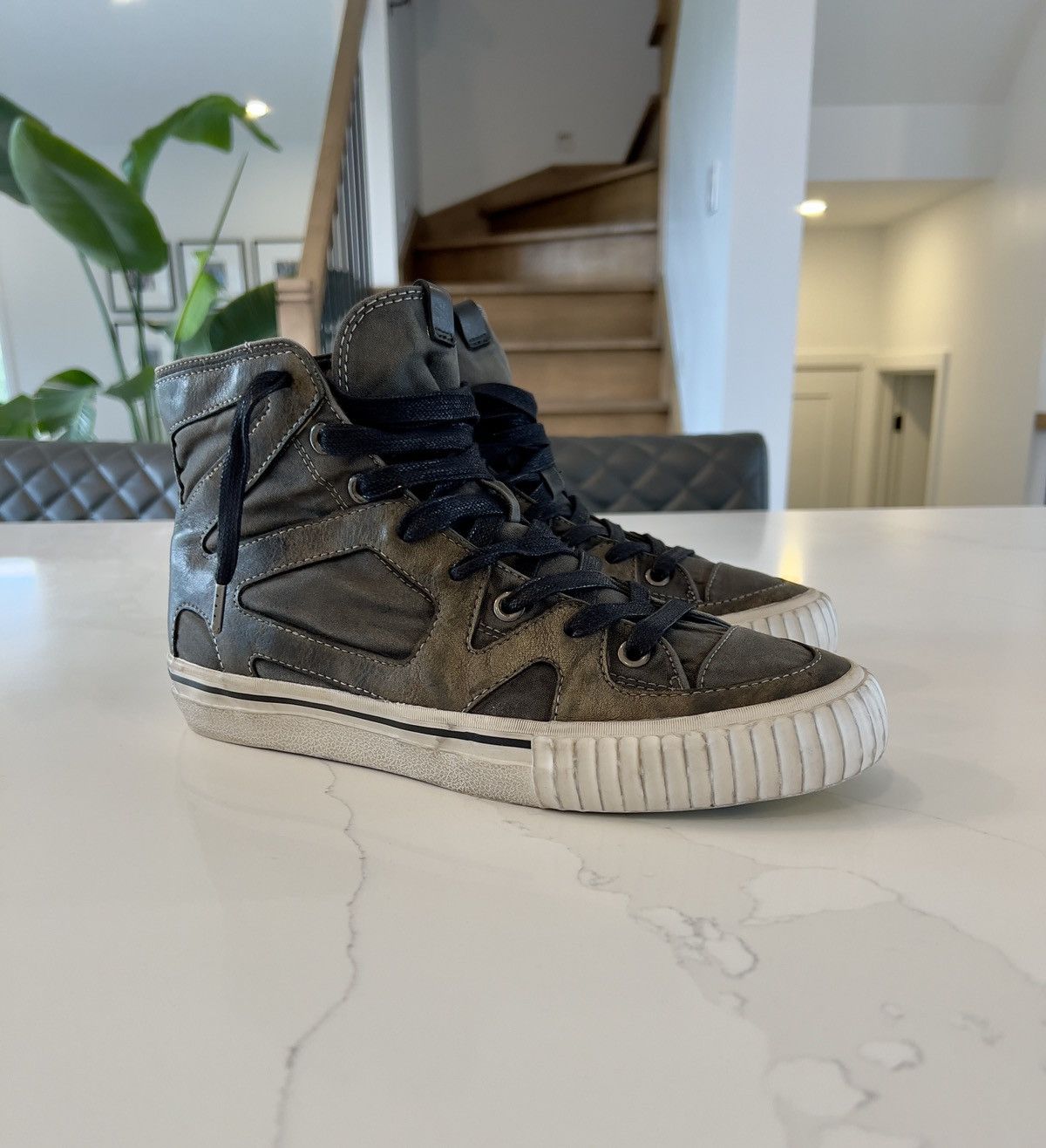 “SOLD” New of Varvatos X Bootleg Hi Top Sneakers 10