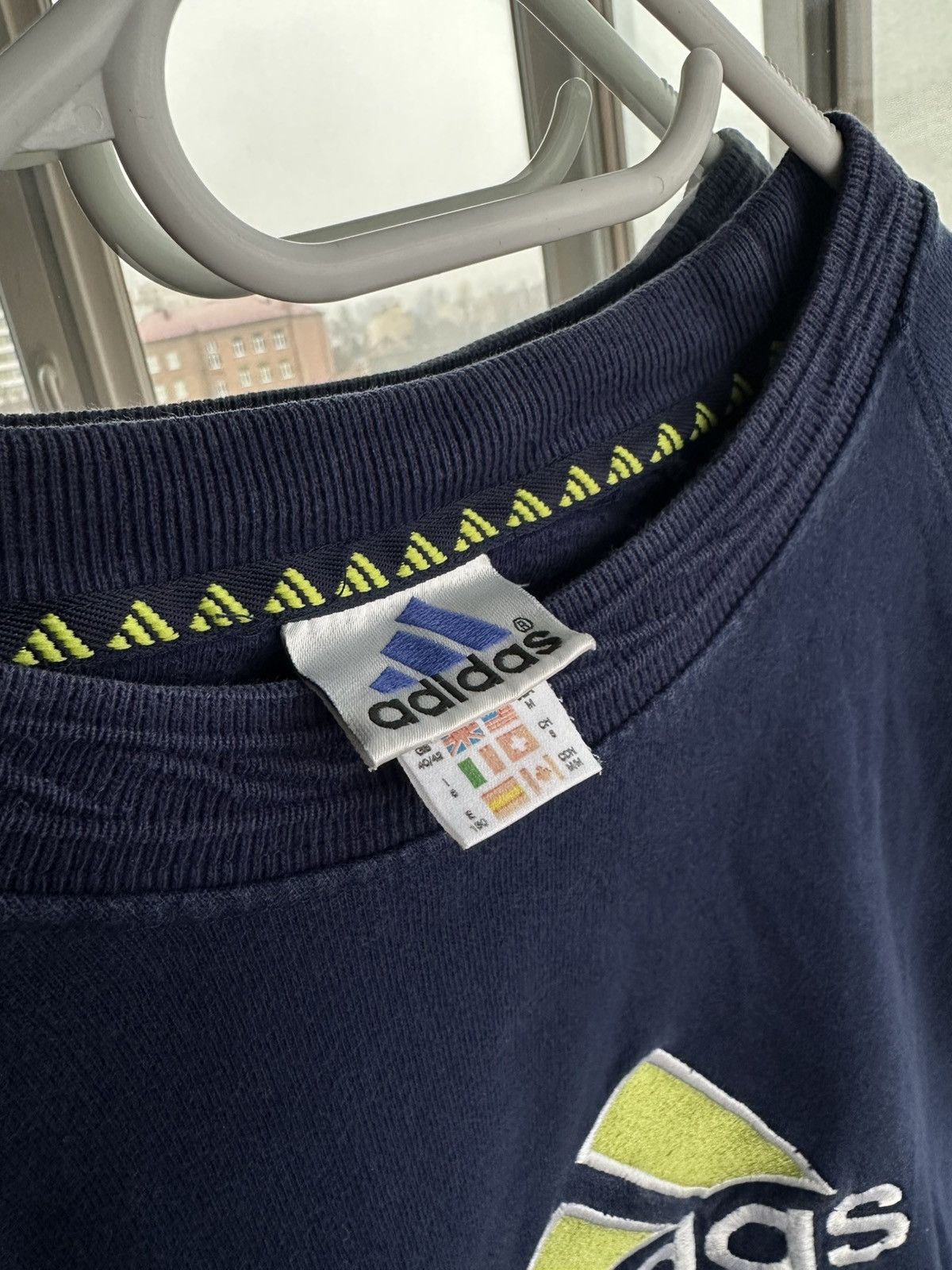 Adidas Vintage Adidas 90s Navy Men’s Sweatshirt Sz M Size US M / EU 48-50 / 2 - 3 Thumbnail