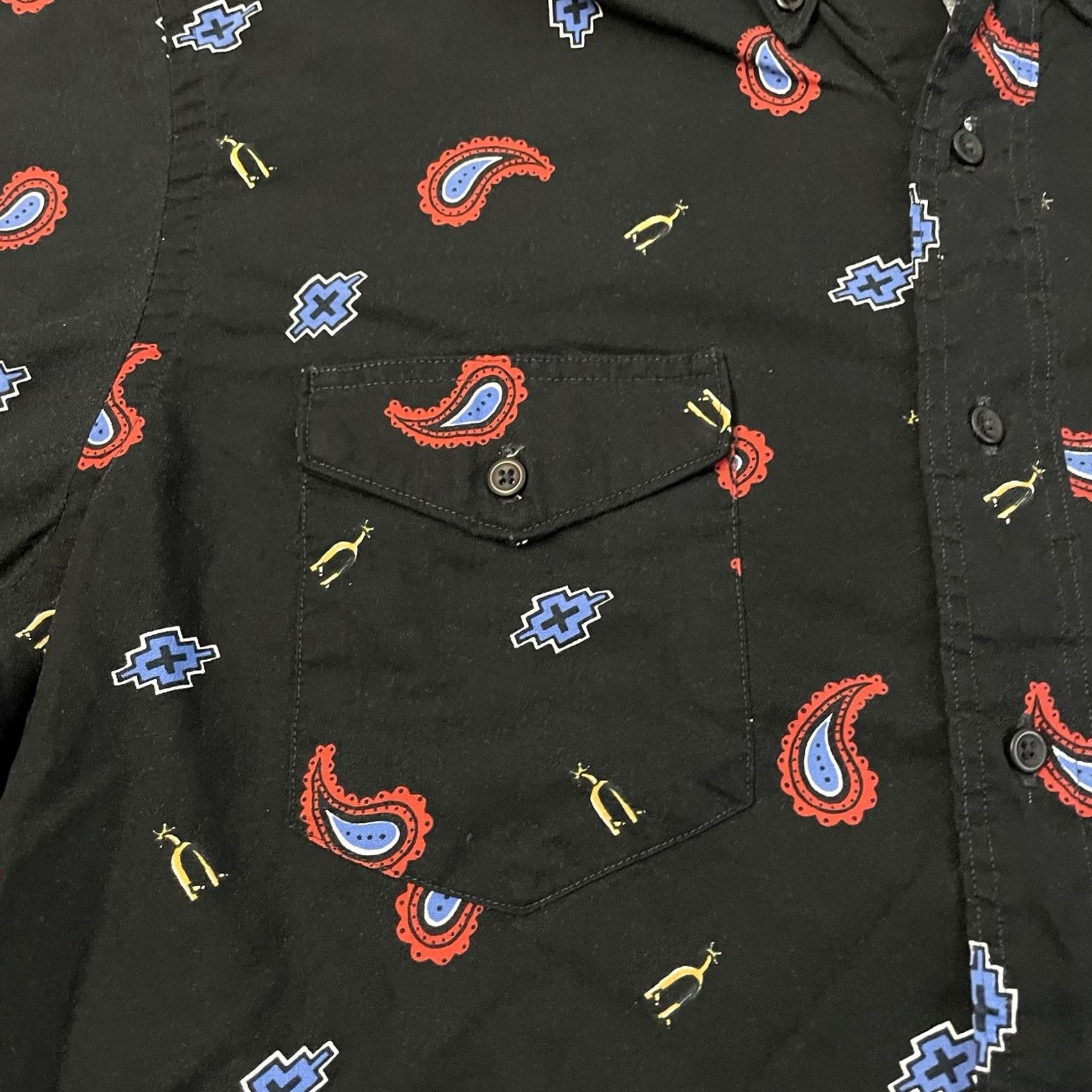 Wrangler VINTAGE Wrangler Button-Down Shirt Western Long Tails Black Mens 17 35 Cotton Paisley Short Sleeve Button-Up Collar-Down Outdoor Western Casual Size US XL / EU 56 / 4 - 6 Thumbnail