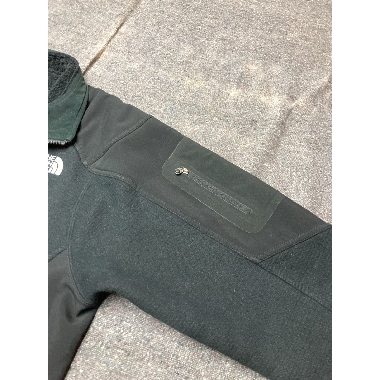 The North Face The North Face Windwall Jacket Black Full Zip Lined Gridded Fleece Sherpa Medium Mens M Black Windwall Jacket Size US M / EU 48-50 / 2 - 7 Thumbnail