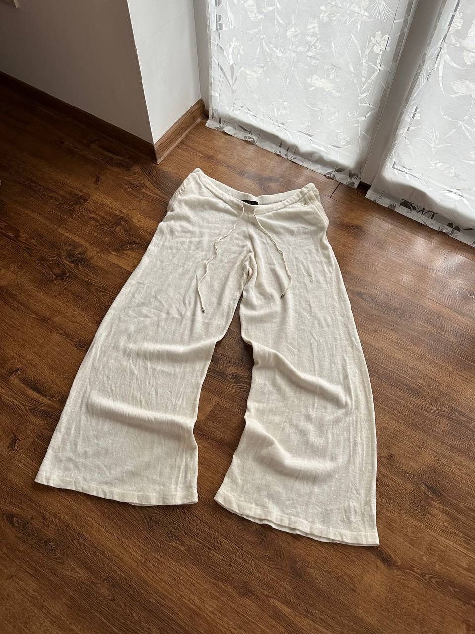 image of Gold Logo Cashmere & Silk Jogger Pants Cream, Women's (Size 38)