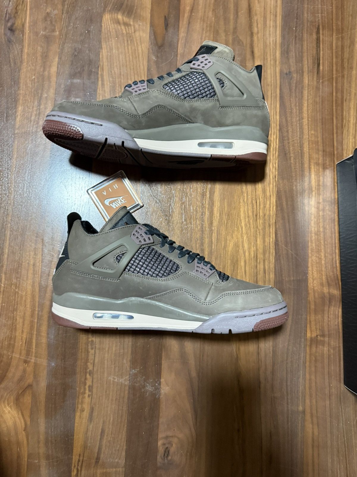 Jordan Brand Nike Air Jordan IV A MA MANIÉRE X JORDAN 4 RETRO DARK MOCHA Size US 11 / EU 44 - 3 Thumbnail