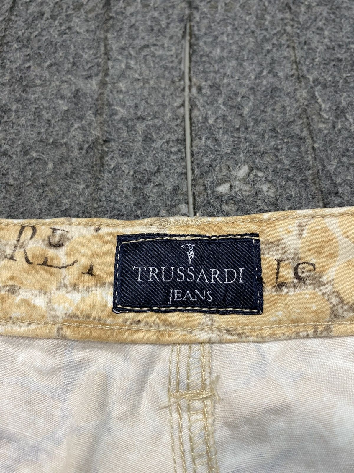 Trussardi Trussardi Jeans Sand Erosion Crocodile Effect Straight Cut Size US 34 / EU 50 - 12 Thumbnail