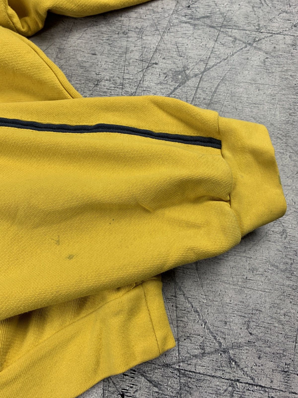 Nike Vintage Nike Sweatshirt Crewneck Embroidered Logo Trashed Size XXS / US 00 / IT 34 - 15 Thumbnail