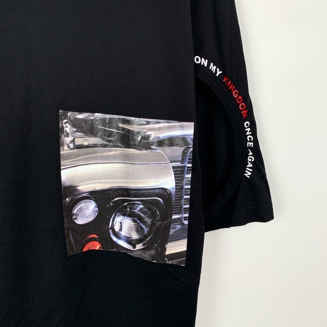 Burberry Burberry "Cow" Graphic Black Oversized T-Shirt W/ Photo Prin Size US M / EU 48-50 / 2 - 4 Thumbnail