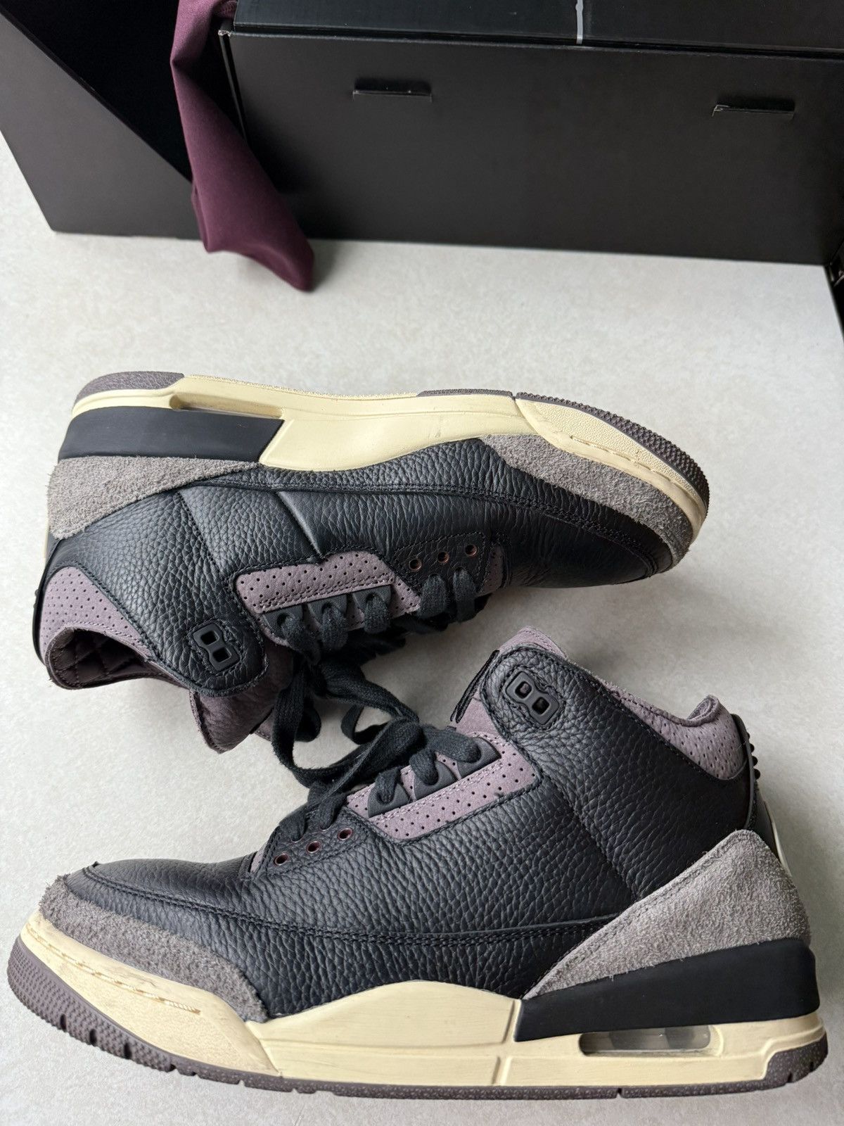 A Ma Maniere × Jordan Brand Jordan 3 a ma maniere Size US 9 / EU 42 - 1 Thumbnail