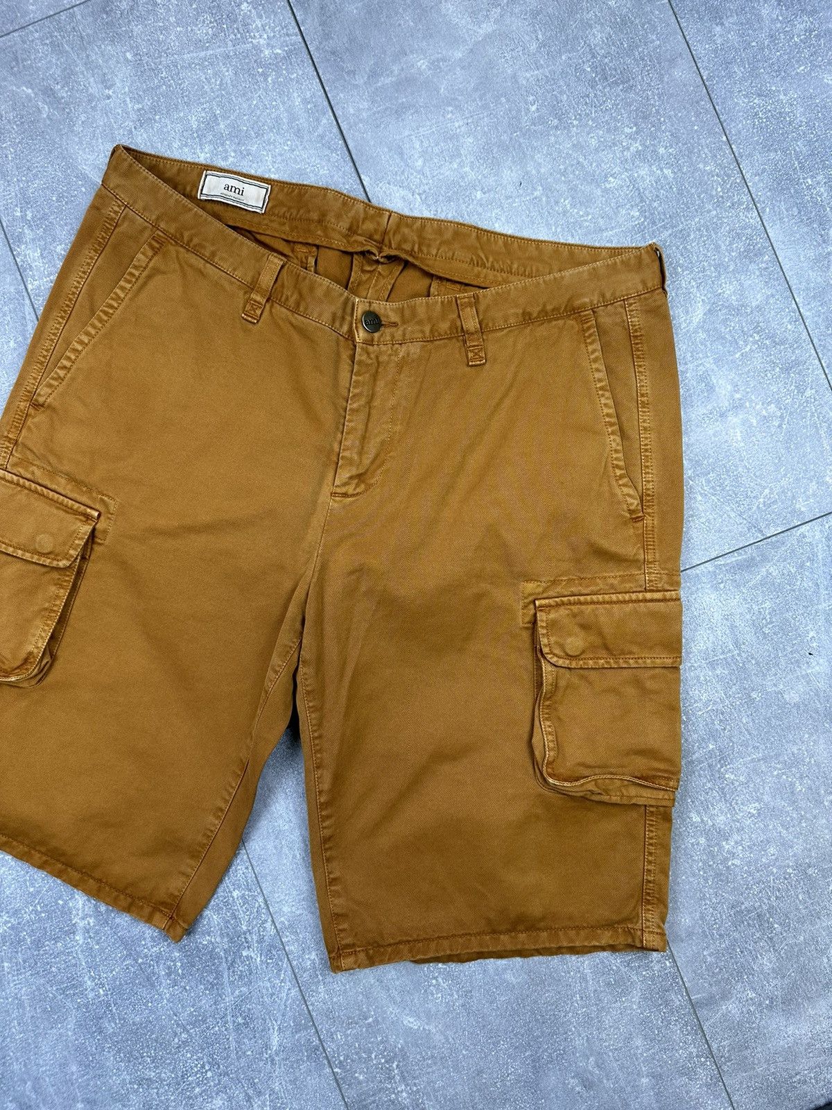 AMI Ami Luxury Vintage Cargo Shorts Small Logo Size US 34 / EU 50 - 10 Thumbnail