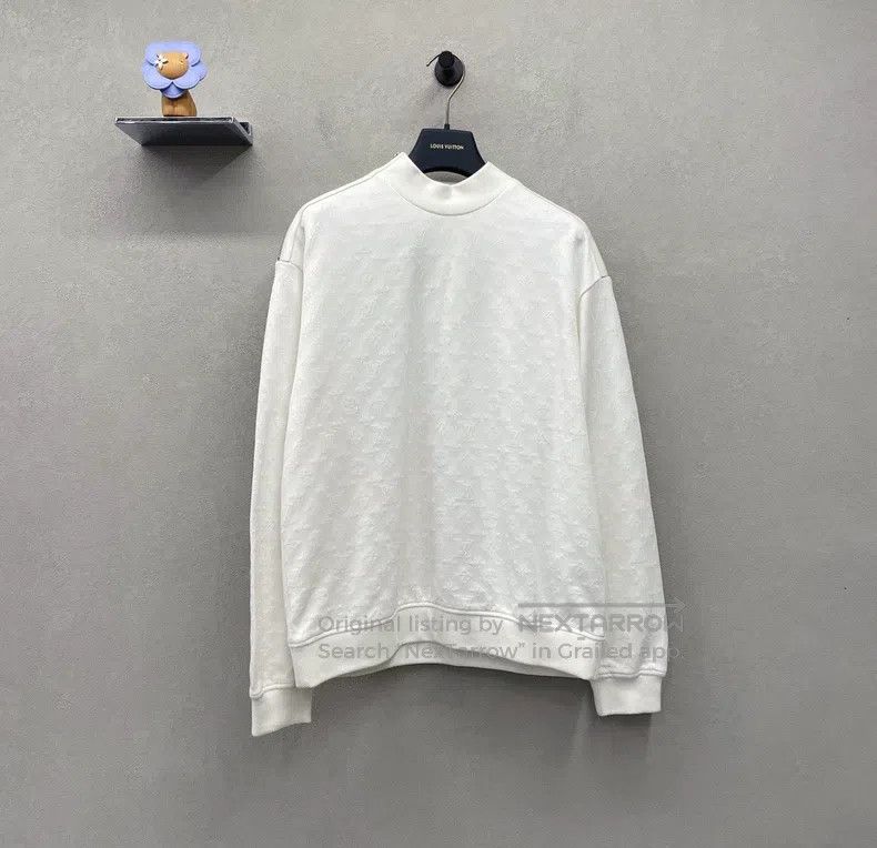 Louis Vuitton Louis Vuitton White logo sweatshirt Size US M / EU 48-50 / 2 - 1 Thumbnail