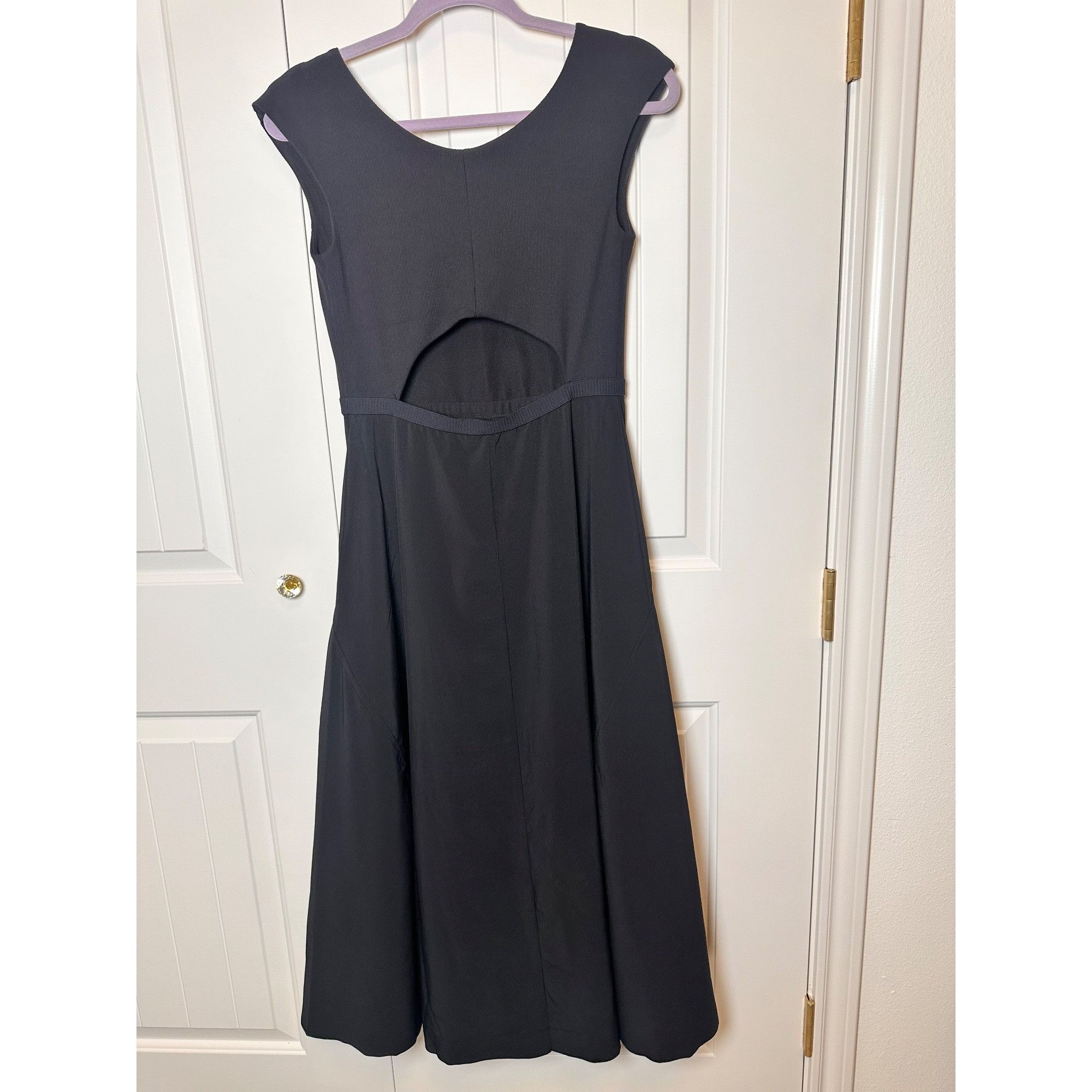 Athleta ATHLETA Ryder Dress, Size: SP Black, #988525 Fit & Flare Mid Size S / US 4 / IT 40 - 3 Thumbnail