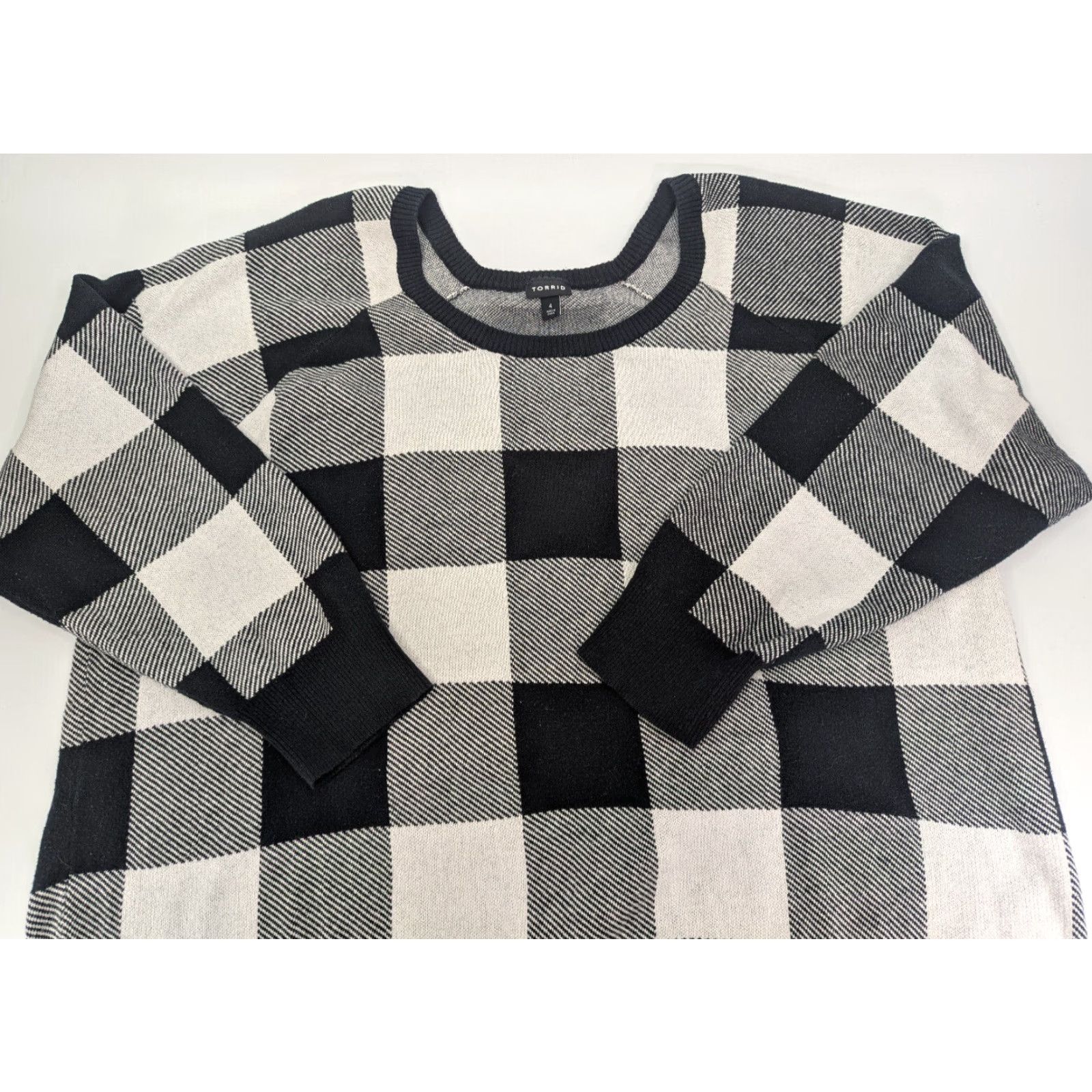 Torrid Torrid Womens Sweater Pullover Raglan Black/White Buffalo Plaid Size 4X Cotton Knit Size XXL / US 16-18 / IT 52-54 - 2 Thumbnail