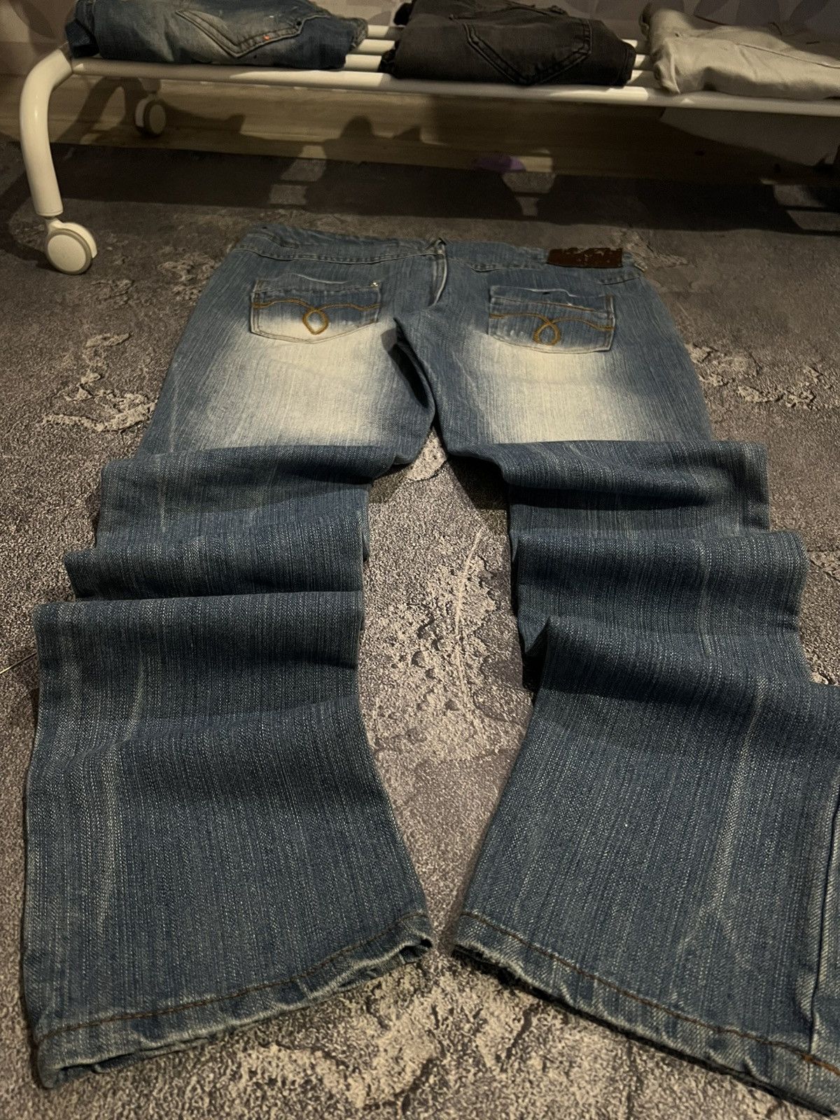 Japanese Brand Destroyed Archival Swag Slim Jean — Number Nine Style Size US 33 - 1 Thumbnail