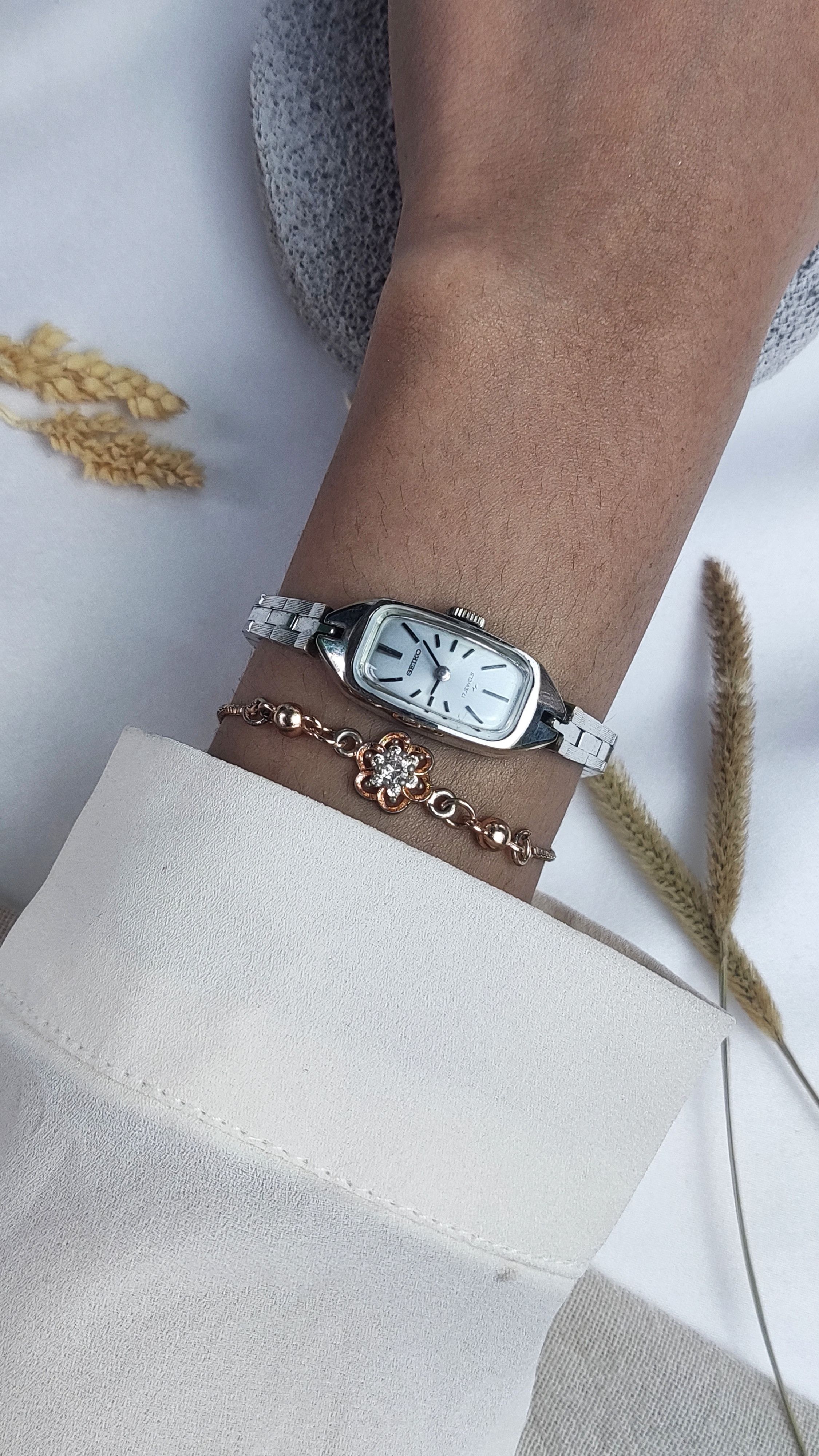 Seiko SEIKO CAPSULE WHITE GOLD PLATED LADIES✨ Size ONE SIZE - 1 Thumbnail