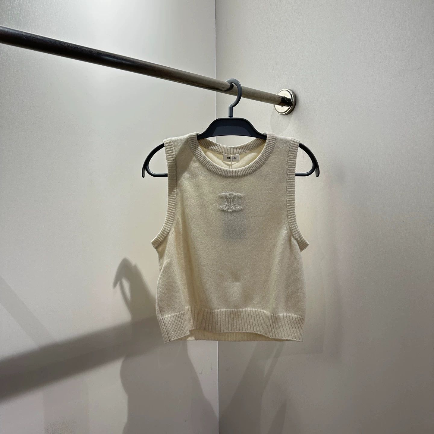 Celine Celine Triomphe Cashmere Knit Vest L Size L / US 10 / IT 46 - 1 Thumbnail