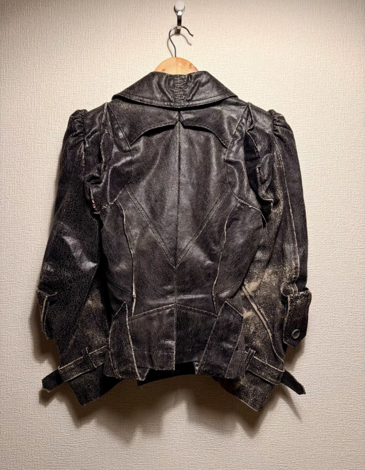 Junya Watanabe Junya WWatanab Cracked Deconstructed Faux Leather Jacket K24 Size XS / US 0-2 / IT 36-38 - 1 Thumbnail