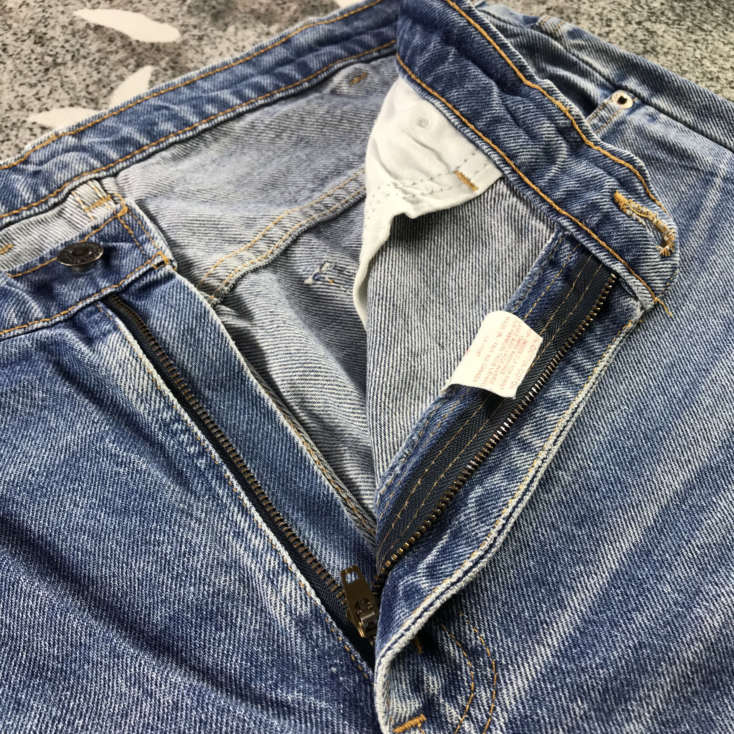 Levi's Vintage Levis 617 Jeans Medium Wash Denim KJ3379 Size US 36 / EU 52 - 9 Thumbnail