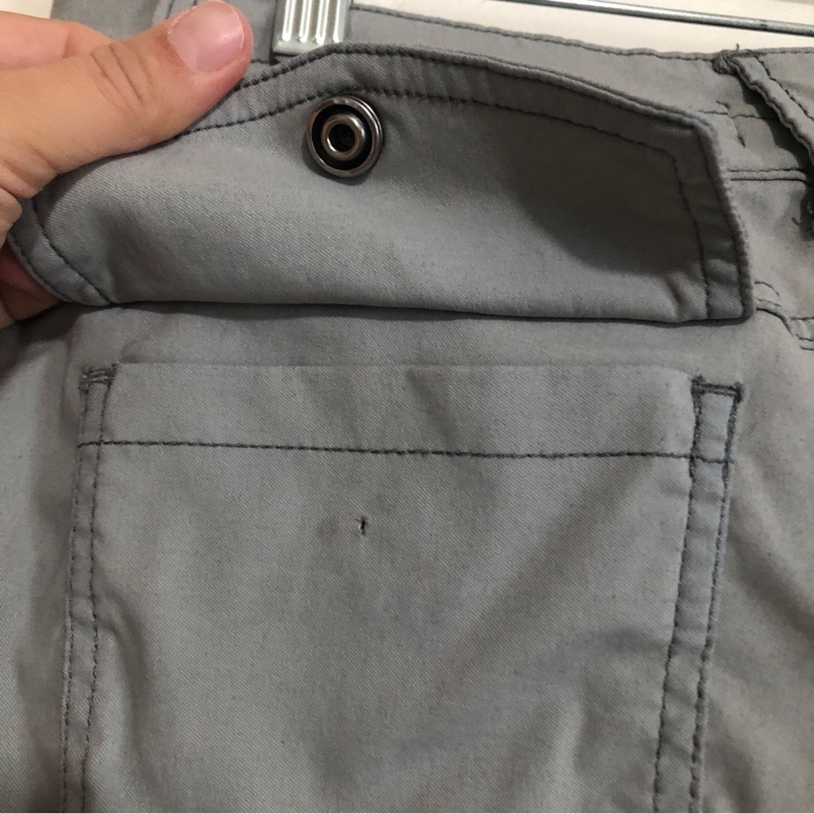 Prana Prana Nylon Charcoal Gray Water Repellant Cargo Capri Pants Size 34" / US 12 / IT 48 - 5 Thumbnail