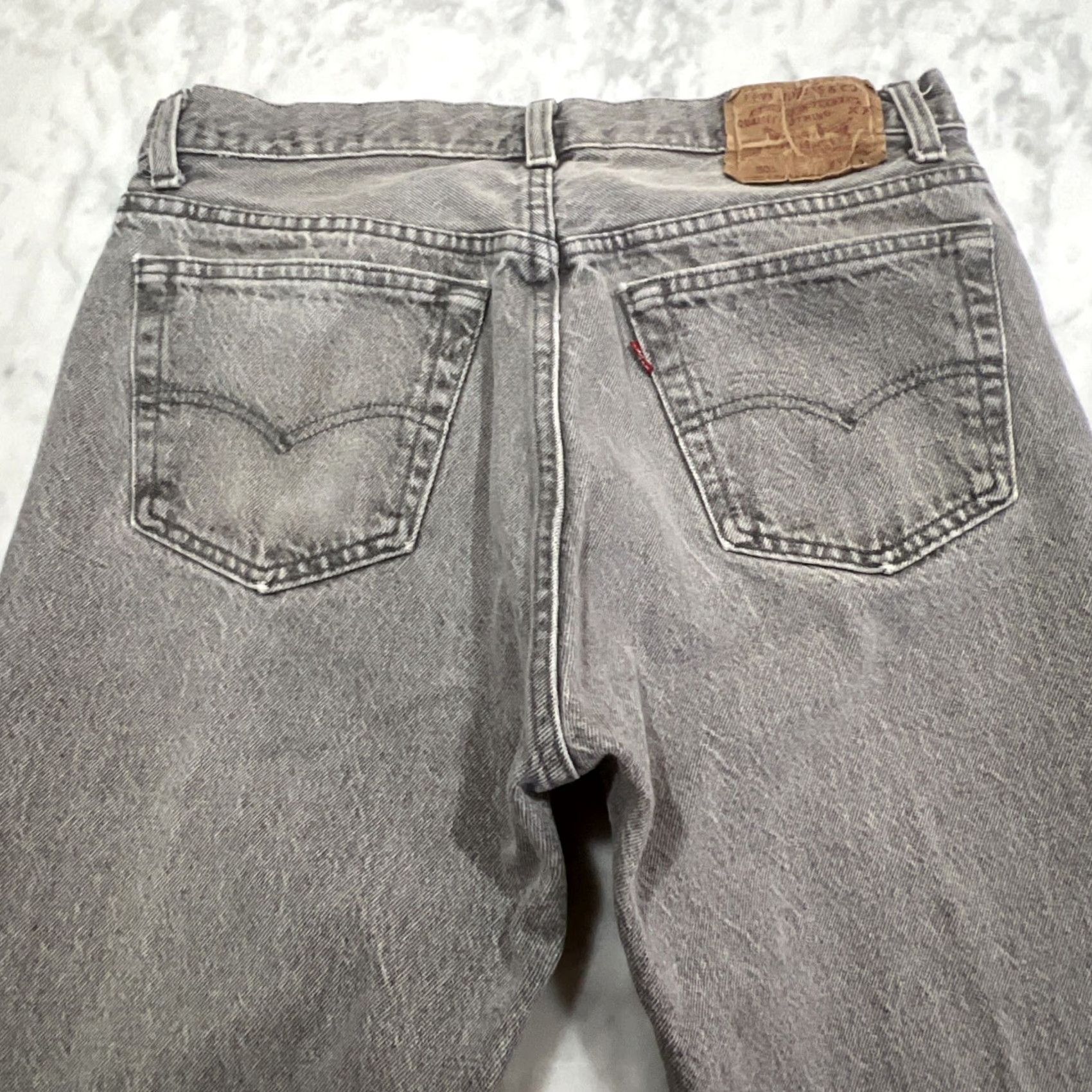 Levi's VINTAGE Levi’s 501 Jeans Men Gray 30x32 Button Fly Straight Made USA USA 5-Pocket 1970s Size US 30 / EU 46 - 4 Thumbnail