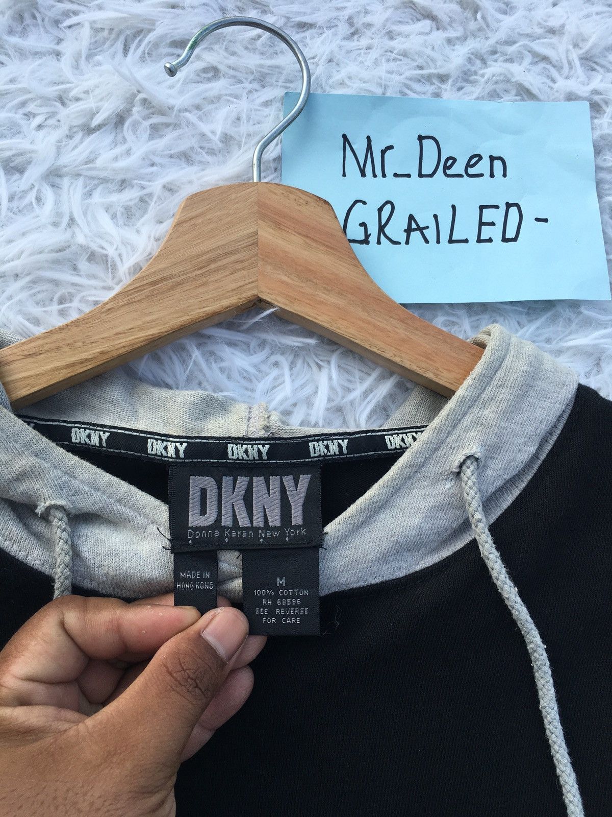 DKNY Vintage DKNY Big Logo Sweater Hoodie Size US M / EU 48-50 / 2 - 8 Thumbnail