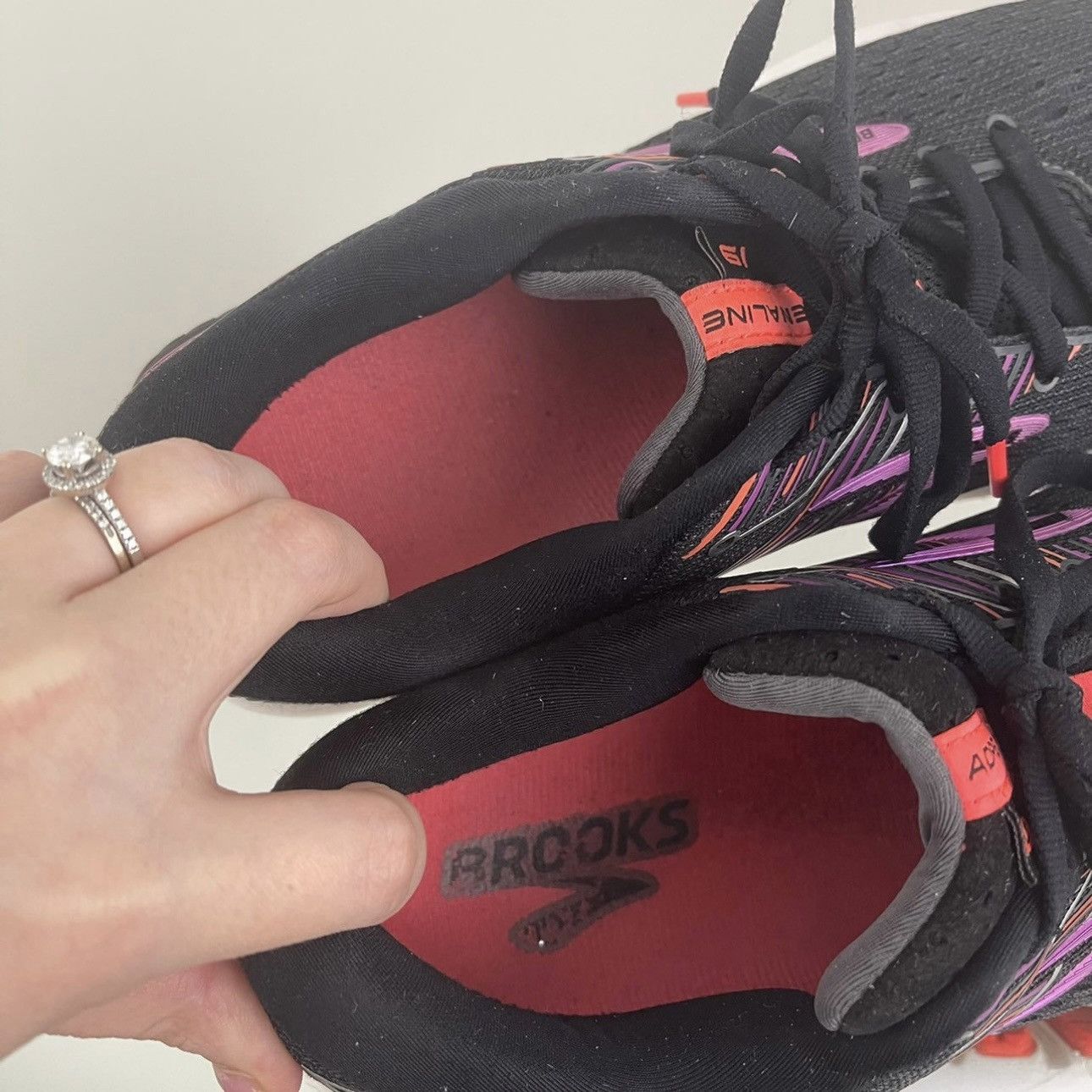Brooks BROOKS Black Purple Coral Womens Adrenaline GTS 19 Sneakers Size US 9.5 / IT 39.5 - 11 Thumbnail