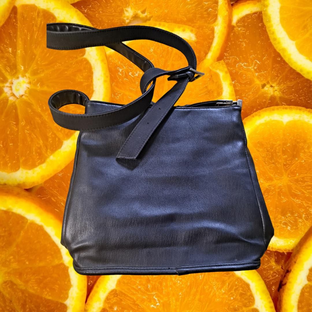 Liz Claiborne Liz Claiborne Navy Cross Body Bag / Shoulder Purse Size ONE SIZE - 4 Thumbnail