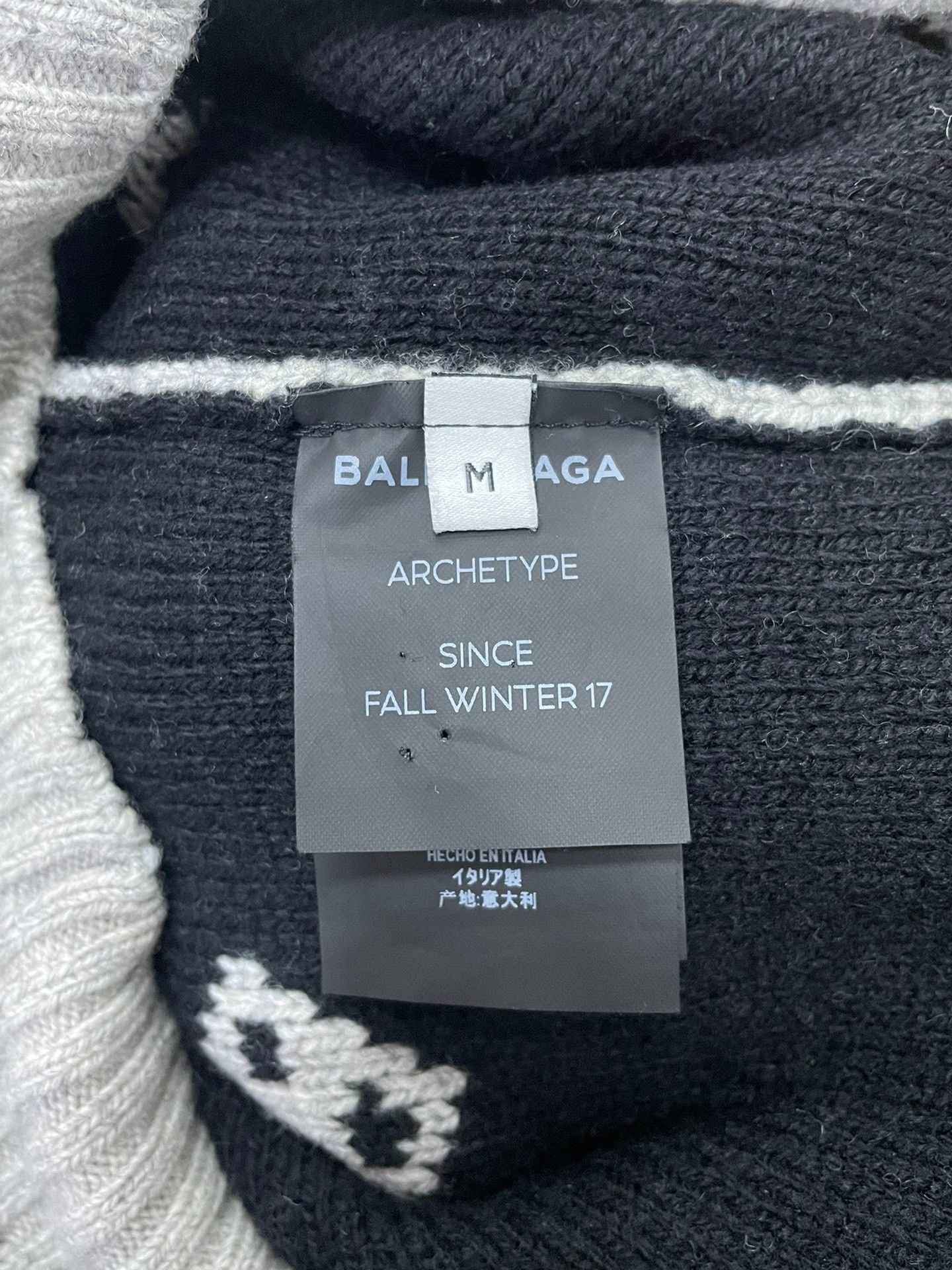 Balenciaga Balenciaga grey monogrammed big logo sweater 2501-Nextarrow Size US M / EU 48-50 / 2 - 5 Thumbnail