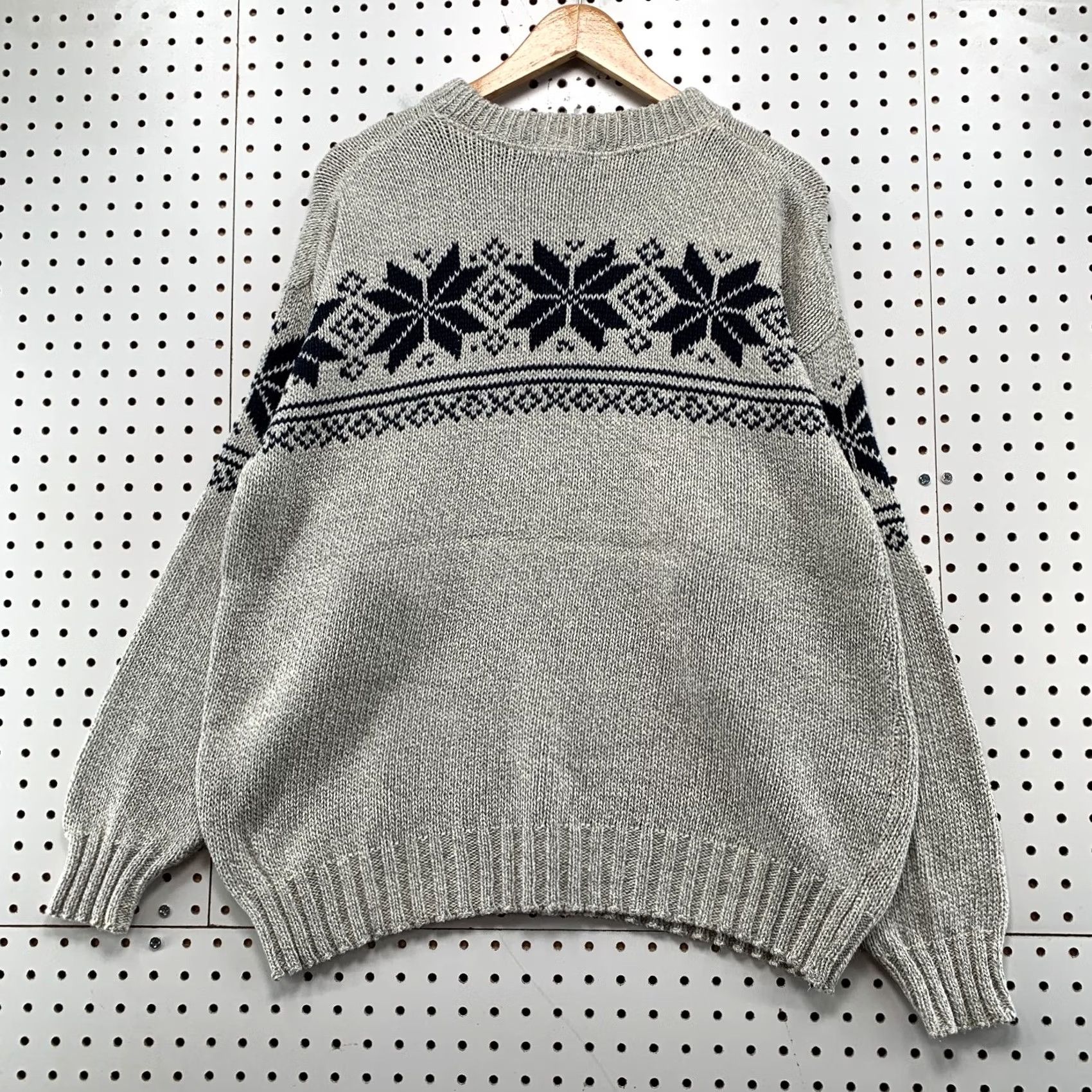 Croft & Barrow VINTAGE Croft & Barrow Sweater Mens Large Gray Snow Flake Cotton Knit USA Size US L / EU 52-54 / 3 - 2 Thumbnail