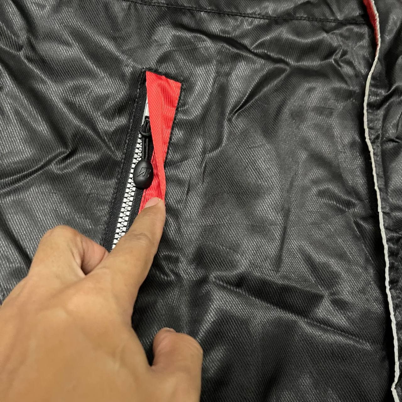 Other Vintage Bridgestone Blizzak Revo GZ Tyre Racing Jacket Size US XL / EU 56 / 4 - 12 Thumbnail