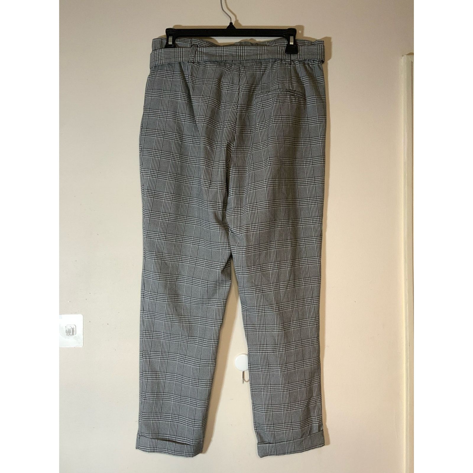 Zara Zara Trafaluc Collection Paperbag Black and White Plaid Pant Size 28" / US 6 / IT 42 - 2 Thumbnail