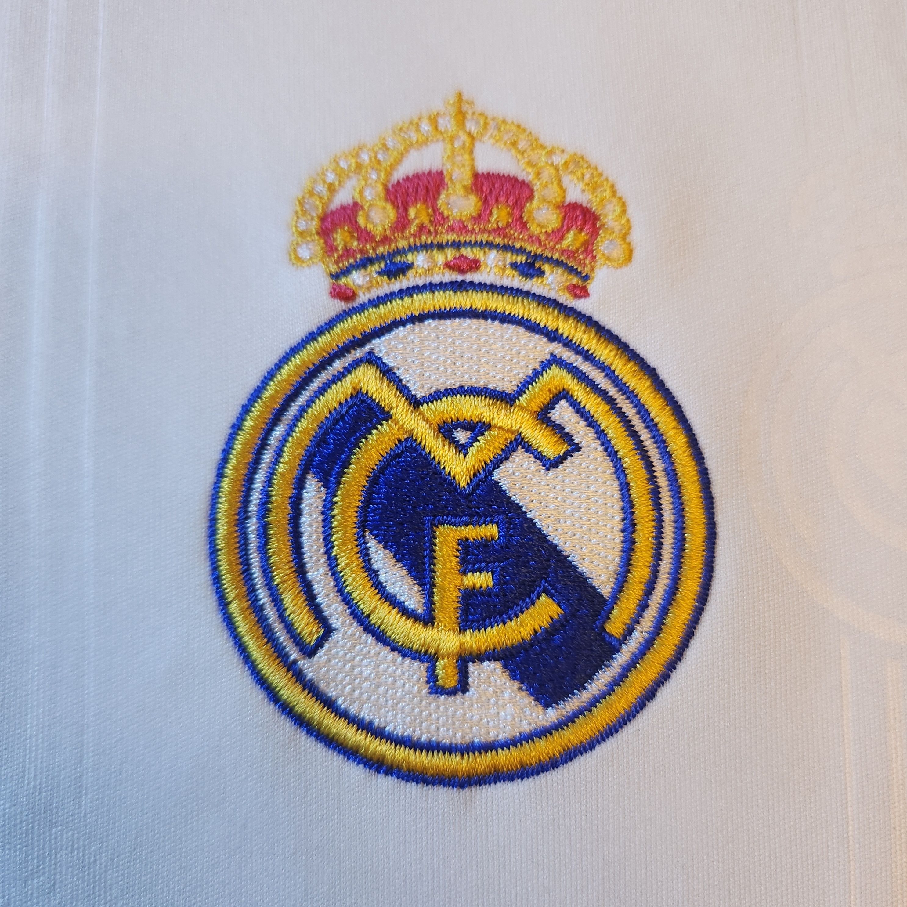 Adidas Authentic Real Madrid KROOS 2022-2023 Super Cup Home Jersey Size US M / EU 48-50 / 2 - 11 Thumbnail
