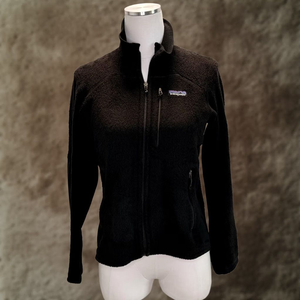 Patagonia Patagonia Jacket Womens Small Black Polartec Fleece Full Zip Pockets R2 Lightweight Casual Travel Indoor Outwear Size S / US 4 / IT 40 - 1 Thumbnail