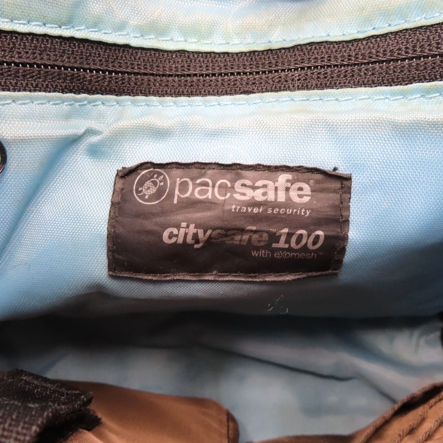 Vintage Pacsafe CitySafe 100 Brown Black Travel Security Crossbody Handbag Purse Bag Womens Crossbody - Nylon - Zip - 11.5" x 10" x 3.5" - Used Size ONE SIZE - 6 Thumbnail