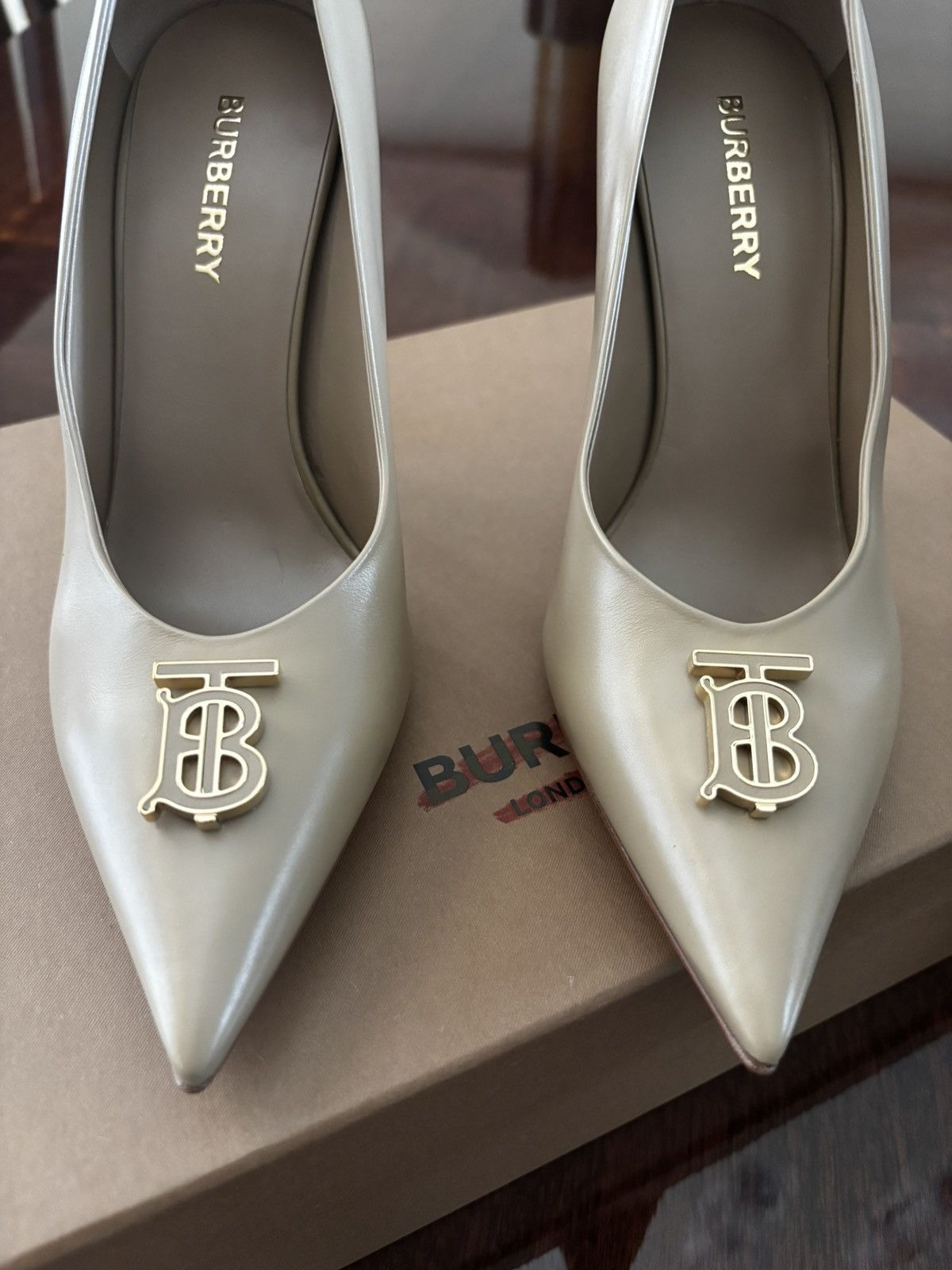 Burberry Burberry Heels Size US 6 / IT 36 - 11 Thumbnail