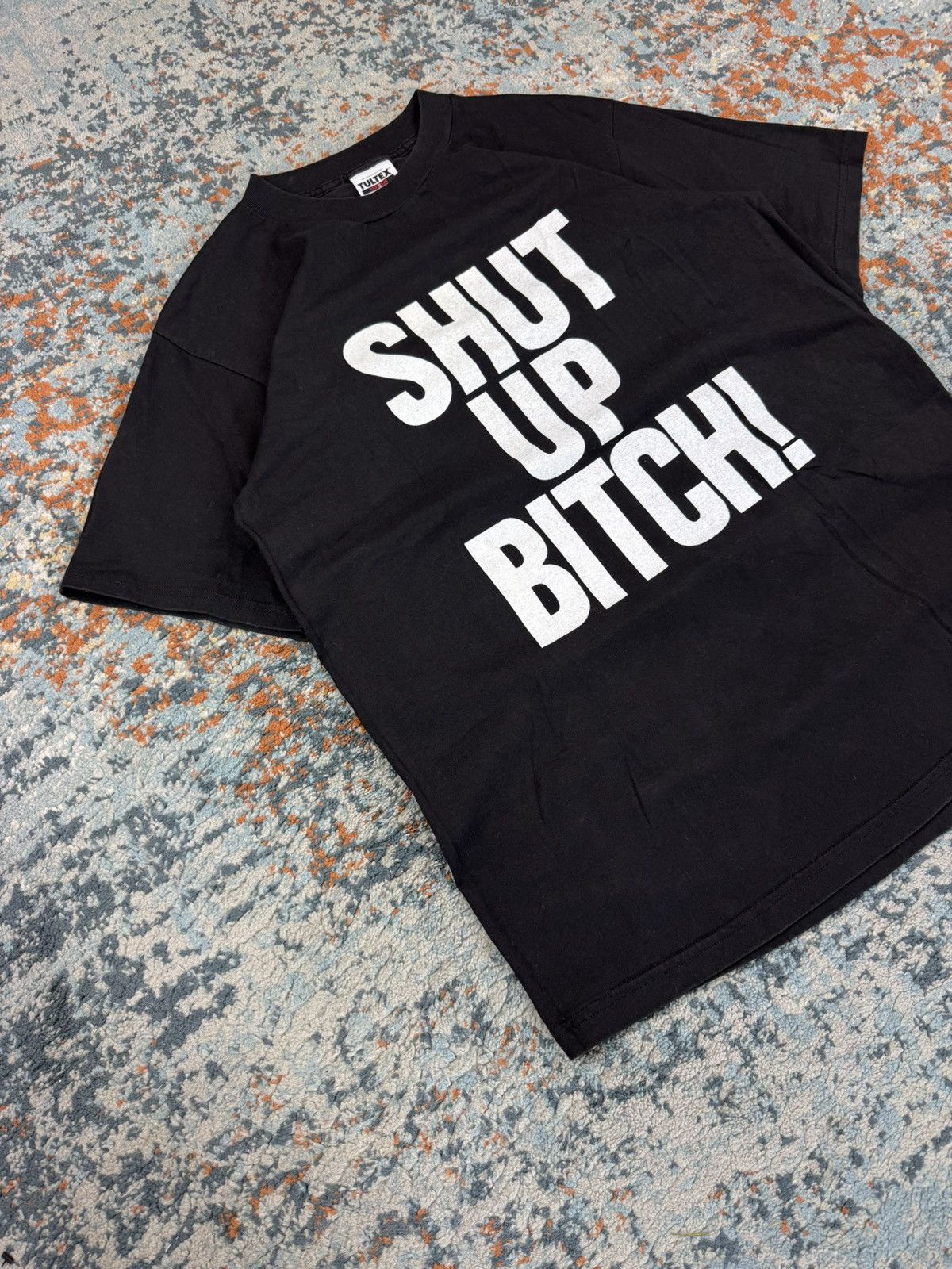 Vintage Vintage 90s Shut up bitch big spellout tee funny rap rave Size US L / EU 52-54 / 3 - 3 Thumbnail