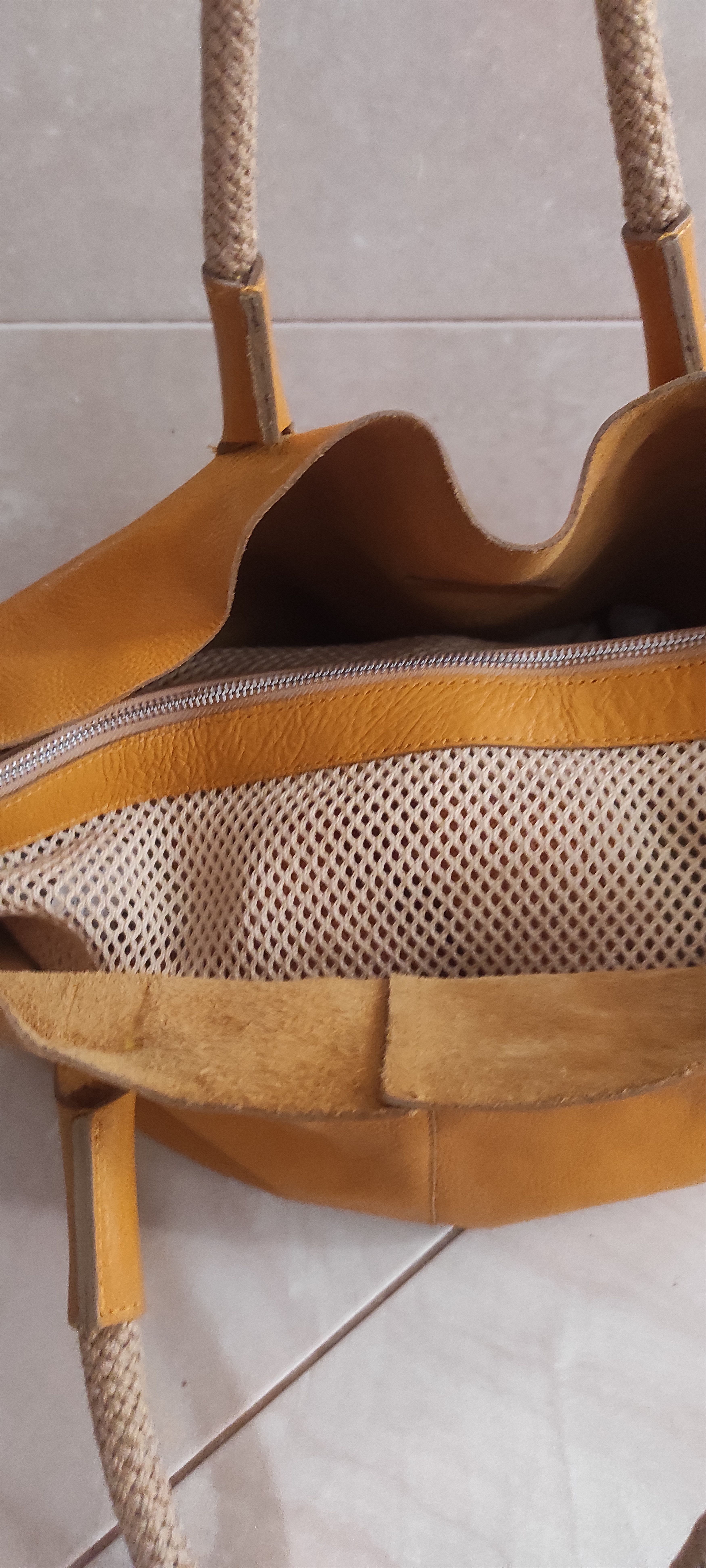 Zara Zara Leather Shopping Large removable Zipper Mesh Insert Bag Size ONE SIZE - 9 Thumbnail