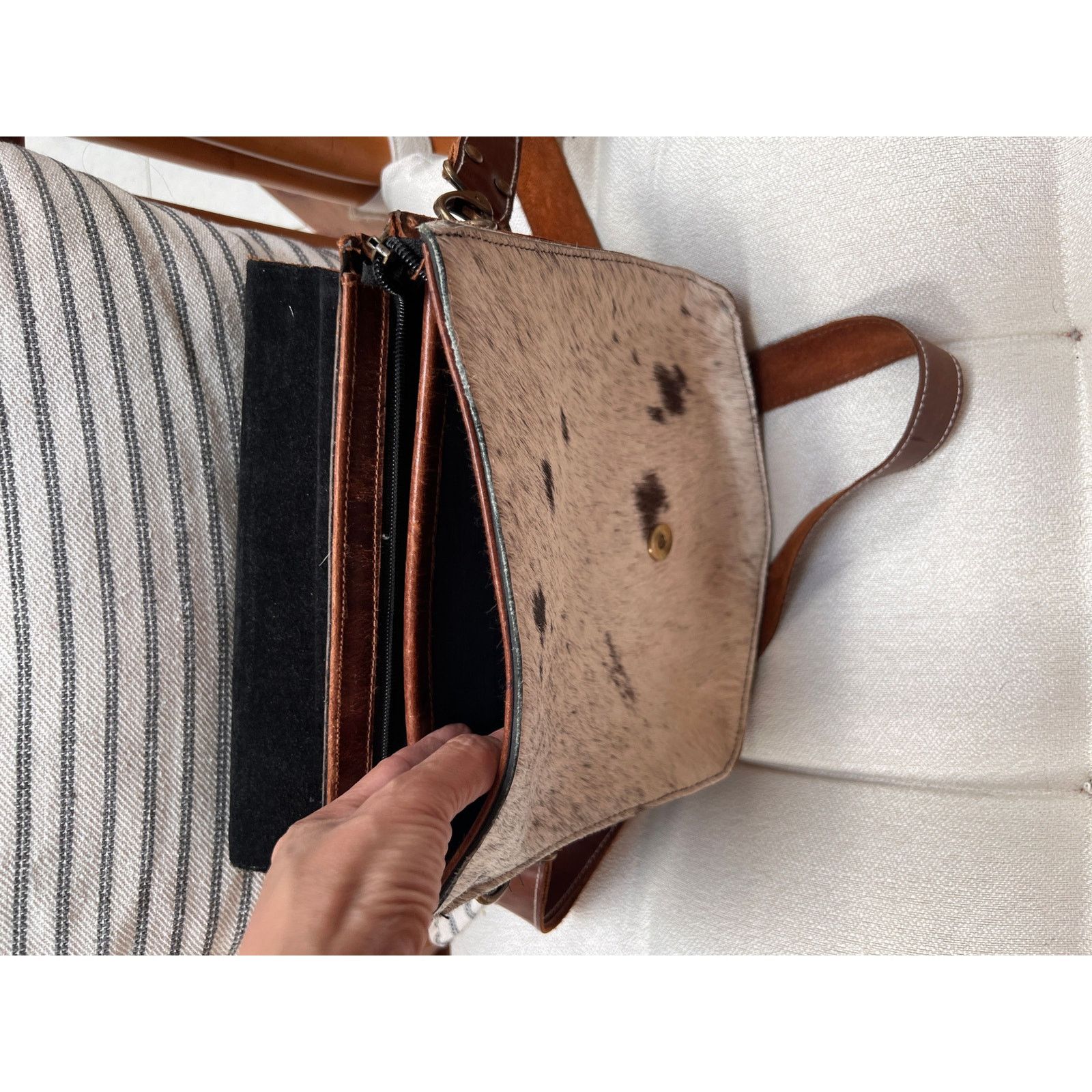 Other Vintage Cowhide Leather Bag with Turquoise Stones Size ONE SIZE - 6 Thumbnail