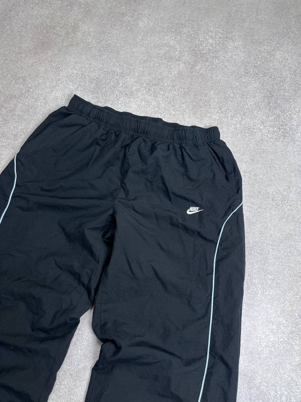 Nike × Vintage VINTAGE NIKE SWOOSH BAGGY NYLON FLARED TRACK PANTS L Size US 34 / EU 50 - 2 Thumbnail