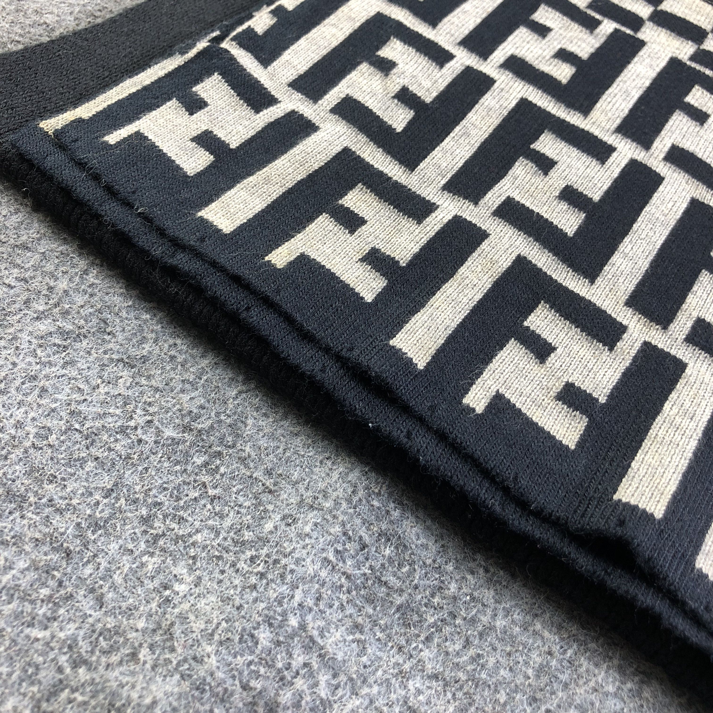 Japanese Brand Fendi Monogram Wool Scarf Muffler V1721 Size ONE SIZE - 5 Thumbnail