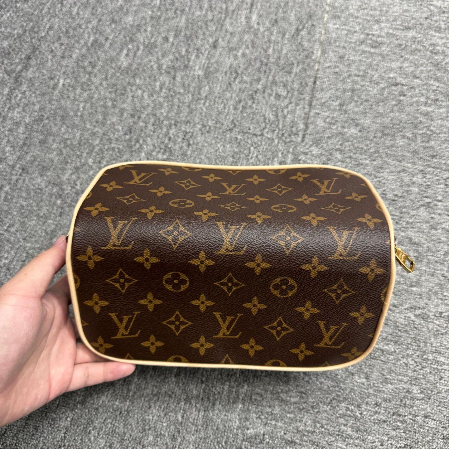 Louis Vuitton LV brown monogram makeup pouch 23x13x13cm 99 new Size ONE SIZE - 7 Thumbnail