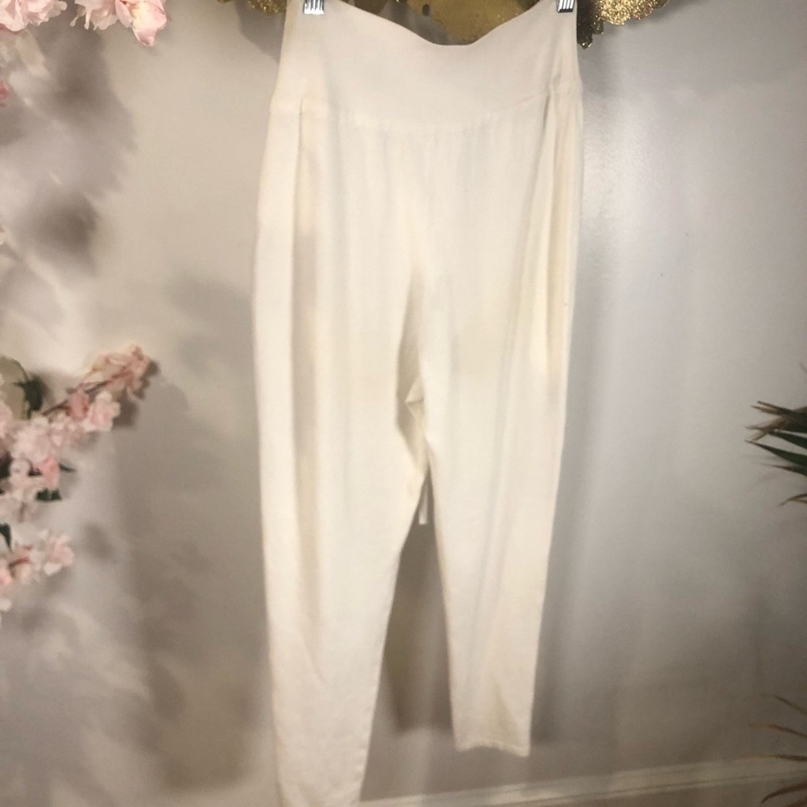 Live The Process Live the process pants joggers in white. Size 28" / US 6 / IT 42 - 9 Thumbnail
