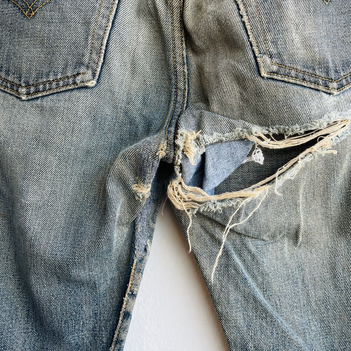 Levi's Vintage Levi's R Tag Distresse Selvedge Jeans Talon Zipper Size US 31 - 15 Thumbnail